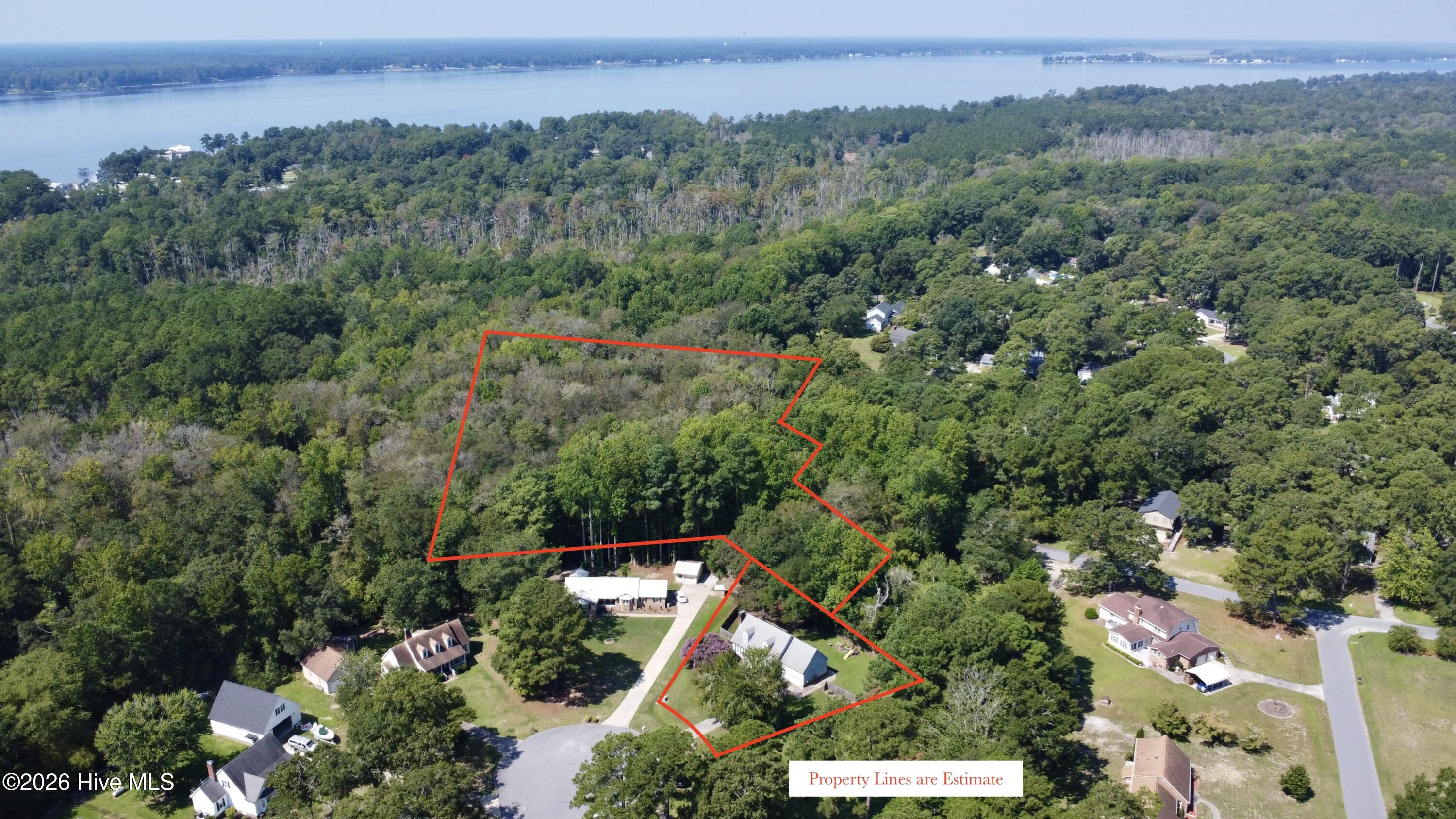 329 S Wedgewood Drive Property Photo 2