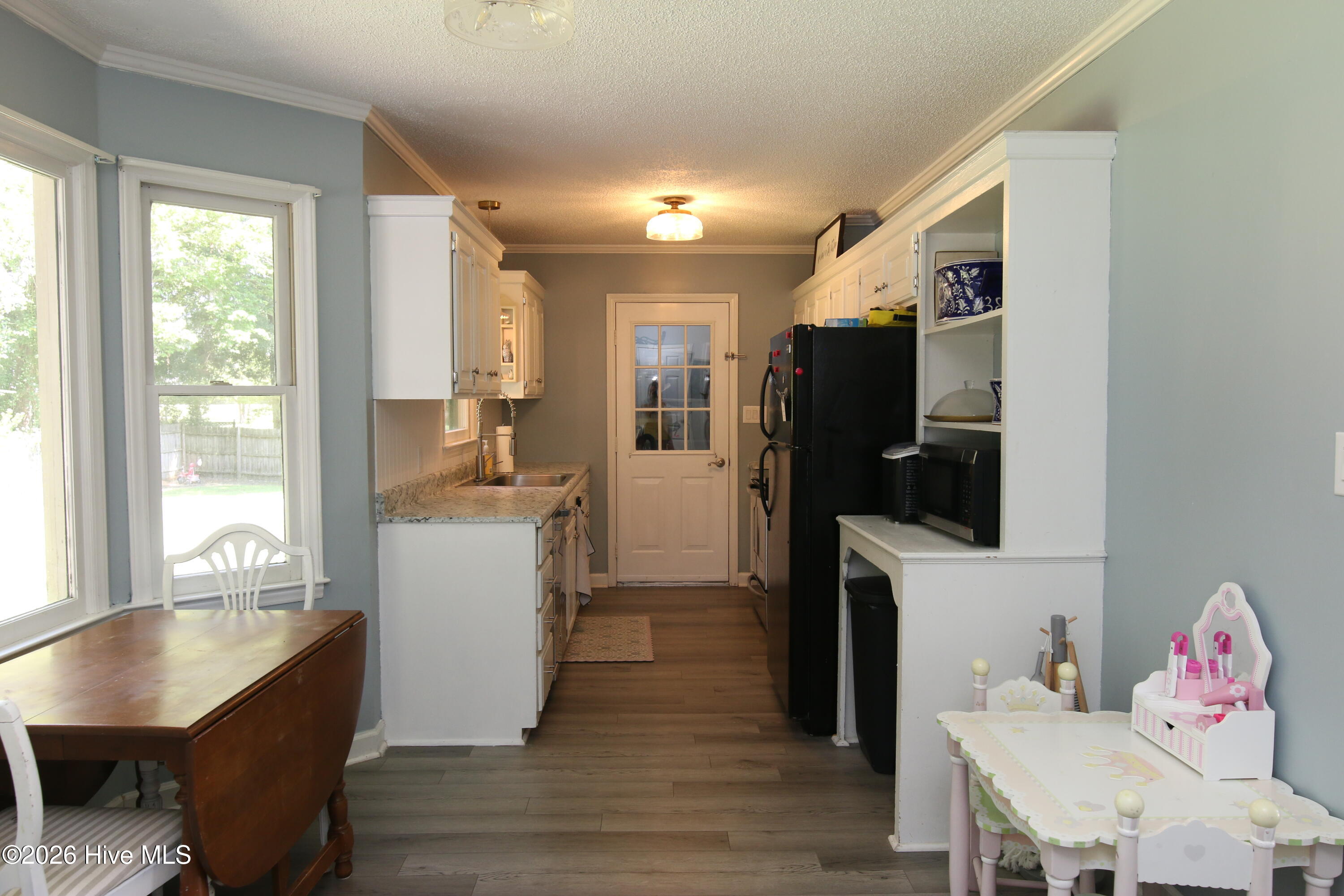329 S Wedgewood Drive Property Photo 9