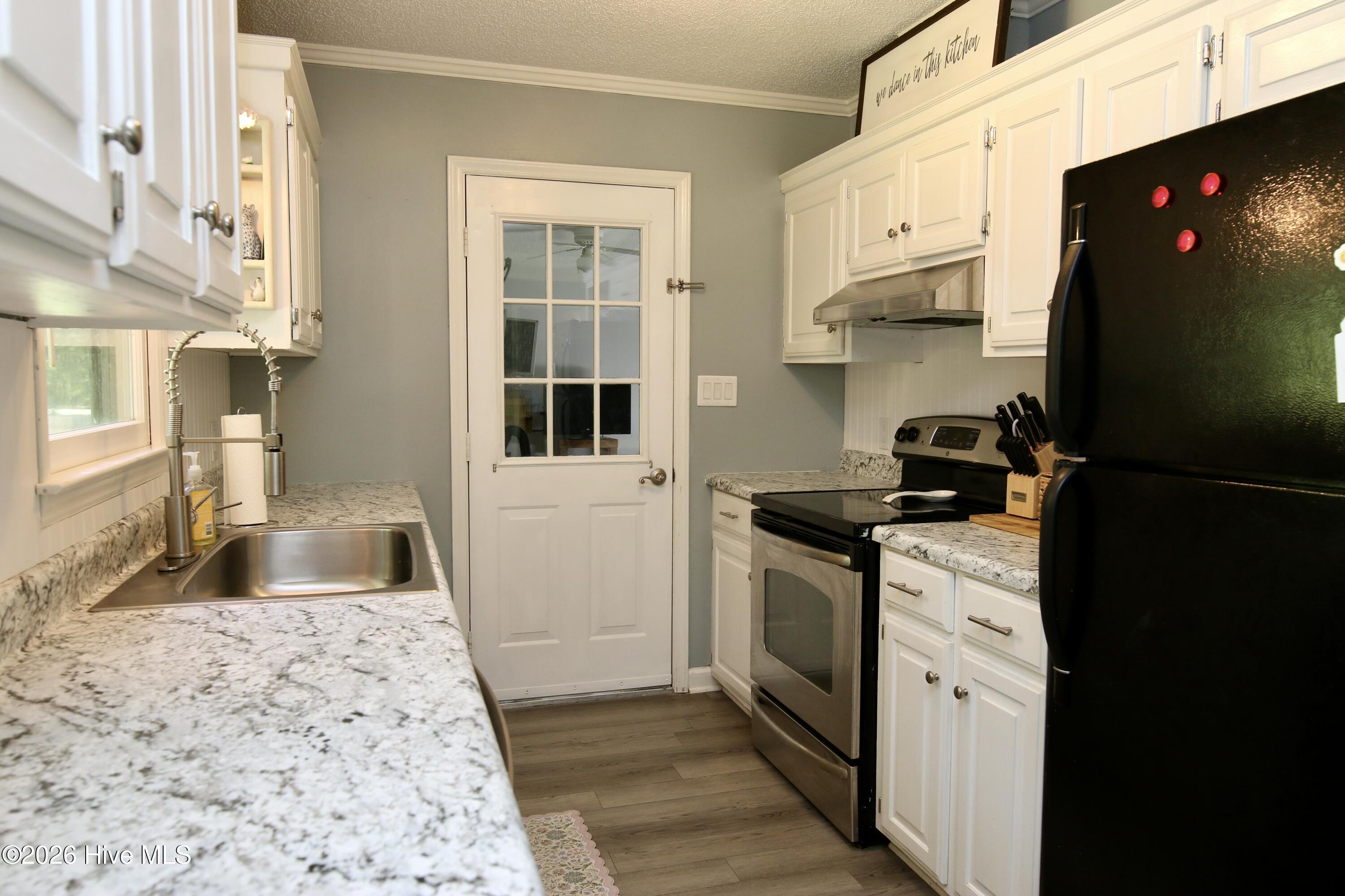 329 S Wedgewood Drive Property Photo 10
