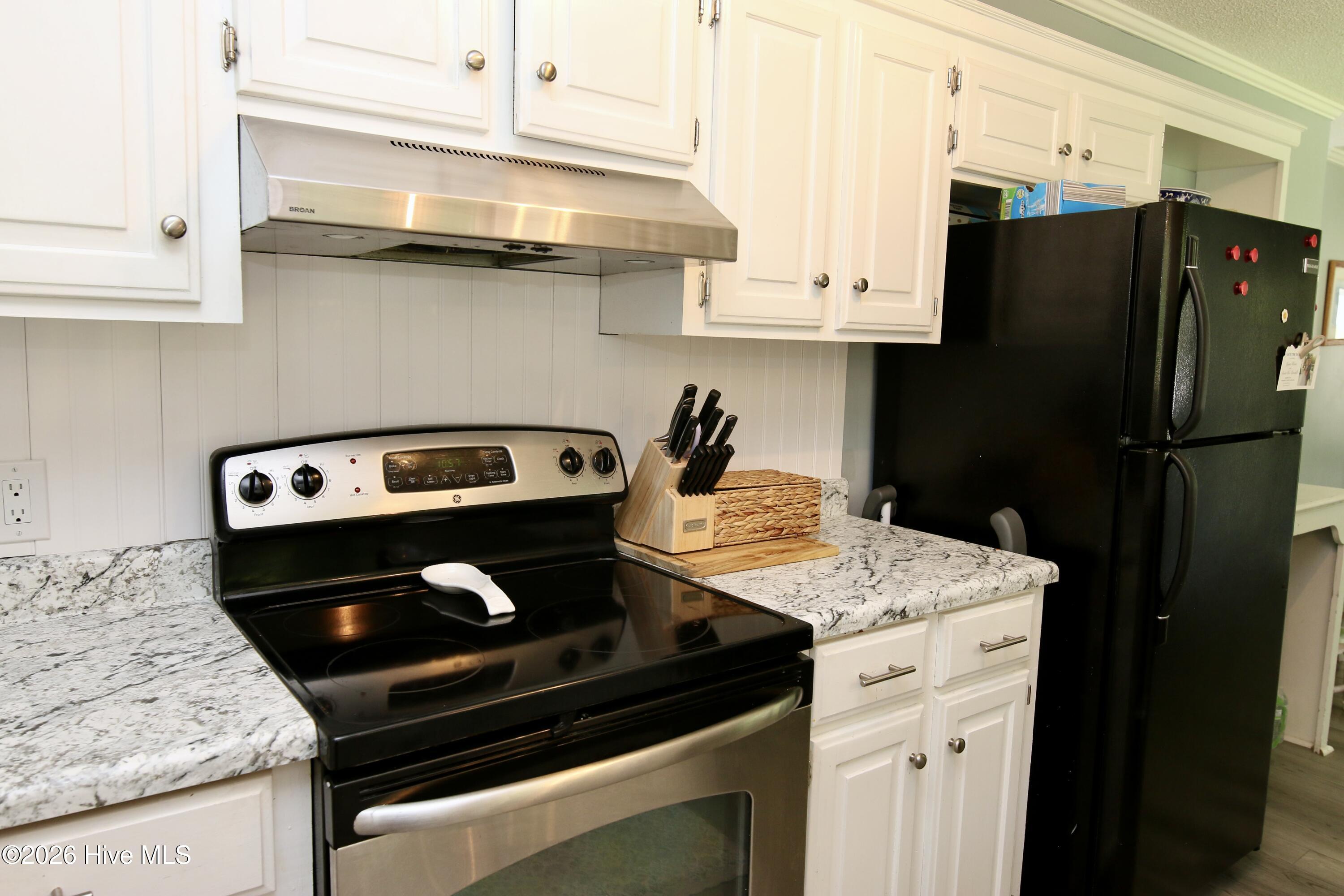 329 S Wedgewood Drive Property Photo 12