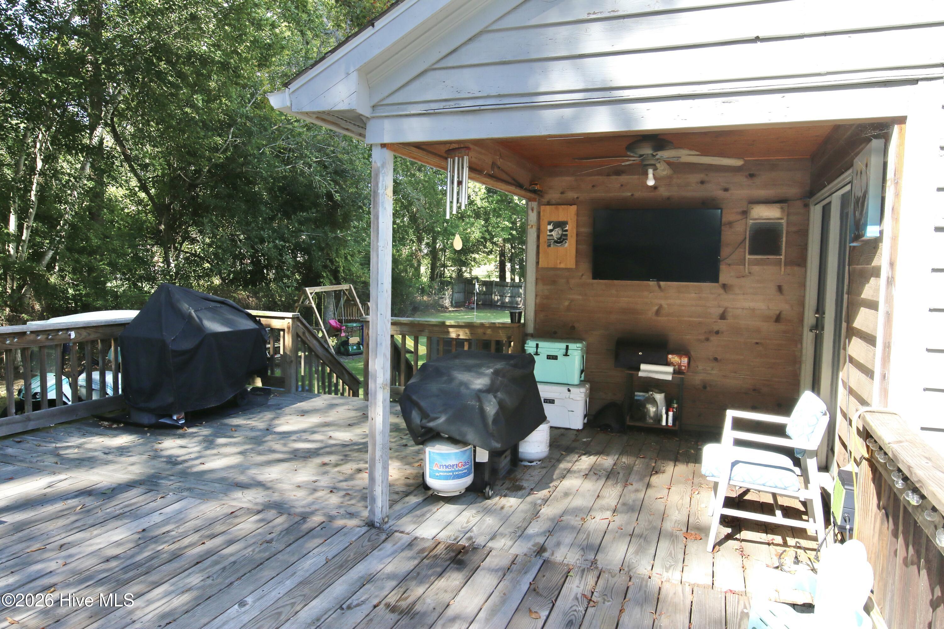 329 S Wedgewood Drive Property Photo 27