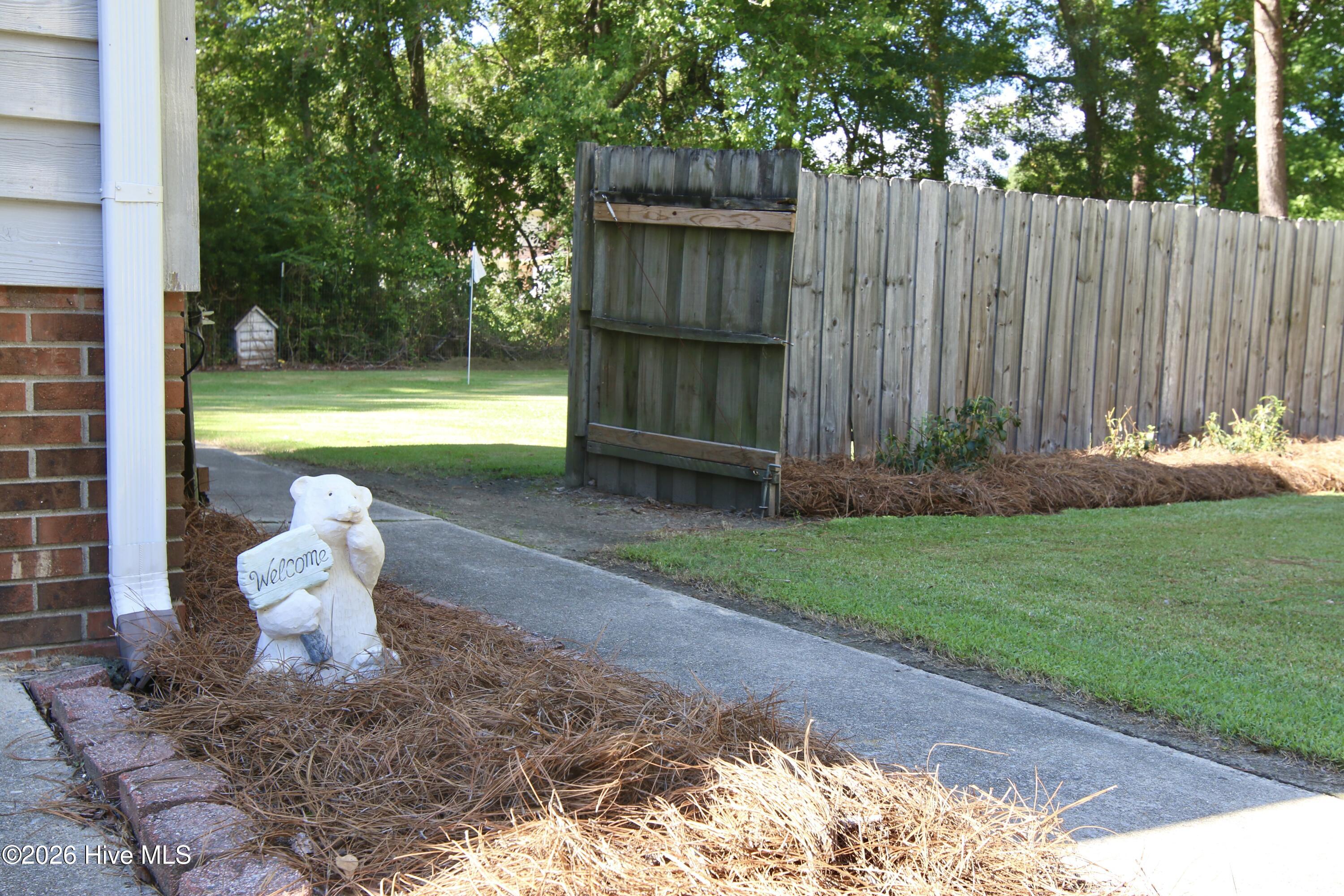 329 S Wedgewood Drive Property Photo 30