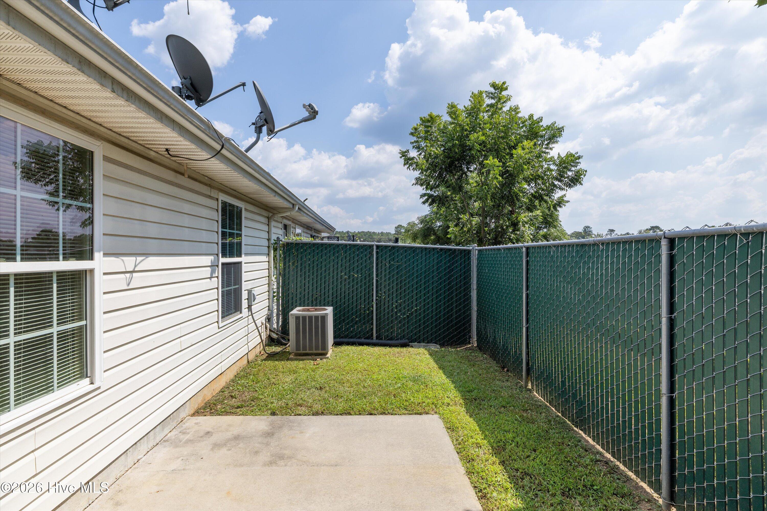 407 Flowing Creek Drive Property Photo 27