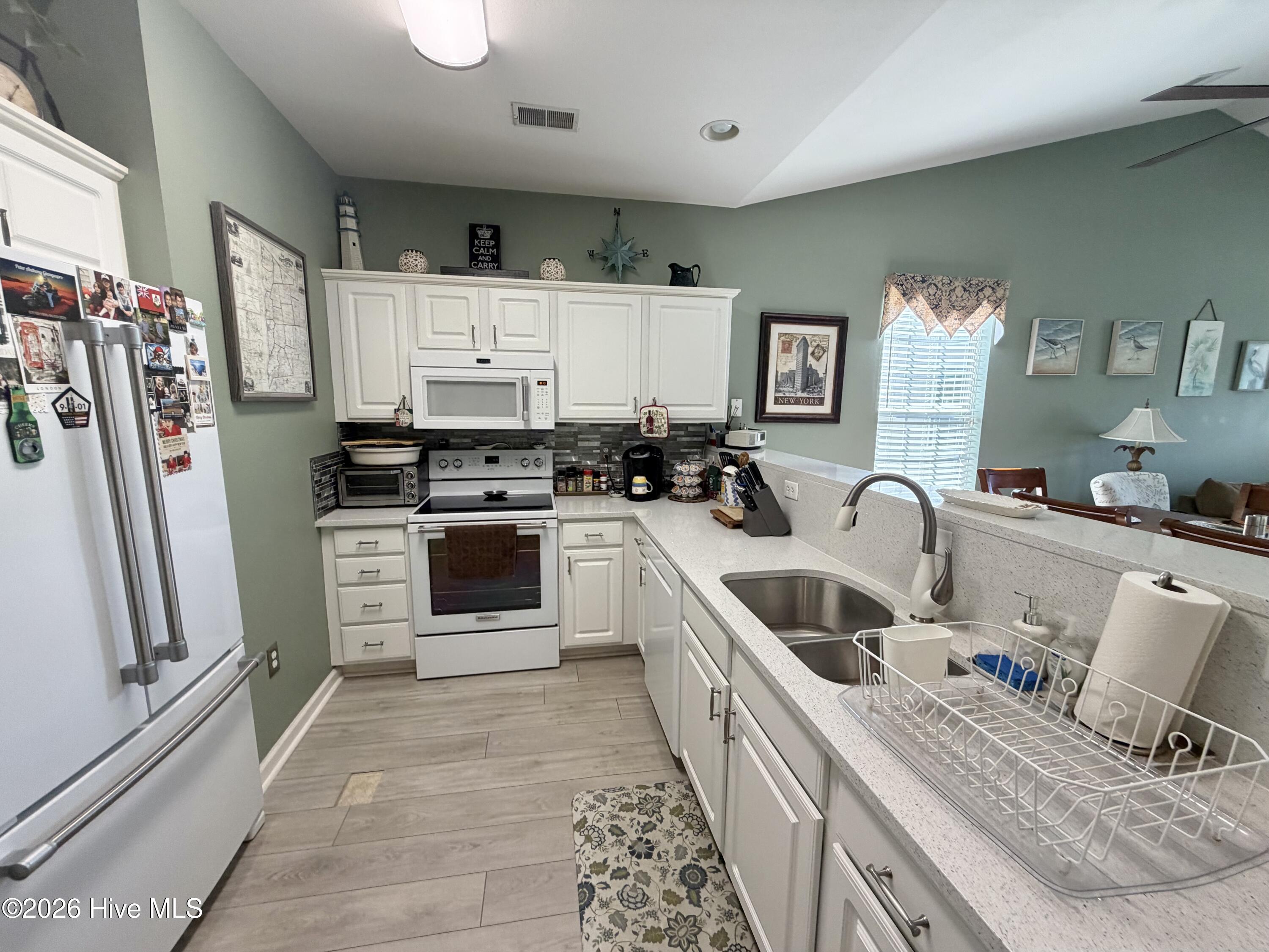 996 Great Egret Circle Sw # 3 Property Photo 3