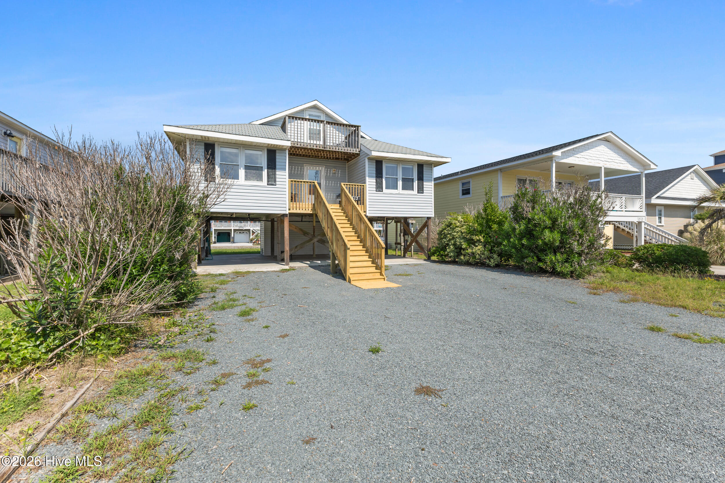 1513 Easy Street Property Photo 7