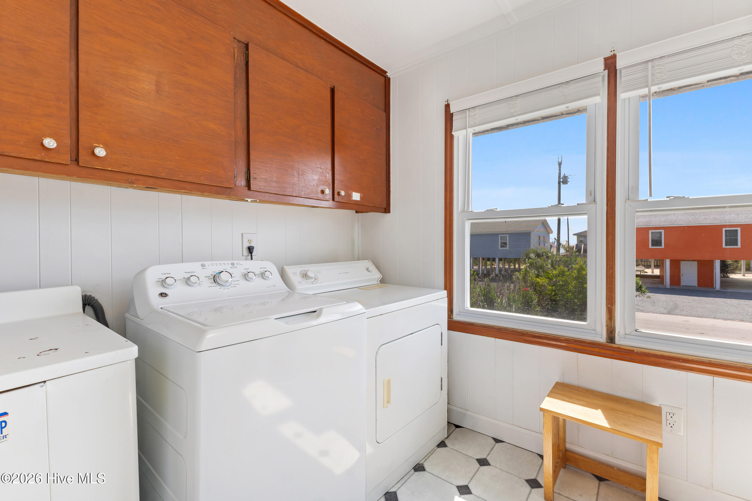 1513 Easy Street Property Photo 25
