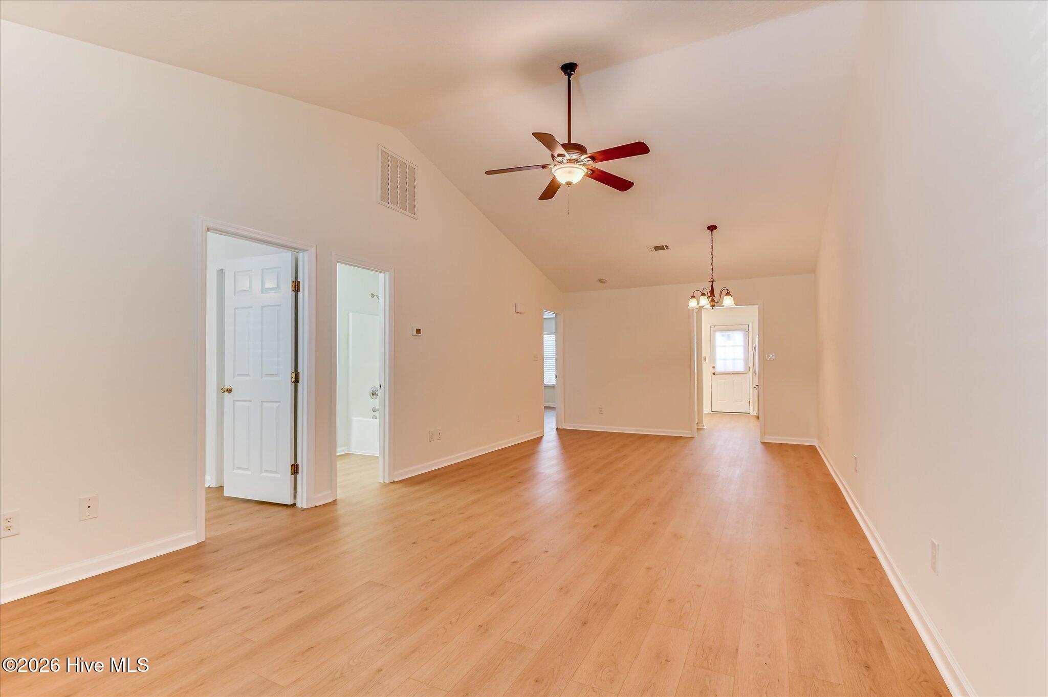 507 Edgecliff Lane Property Photo 7