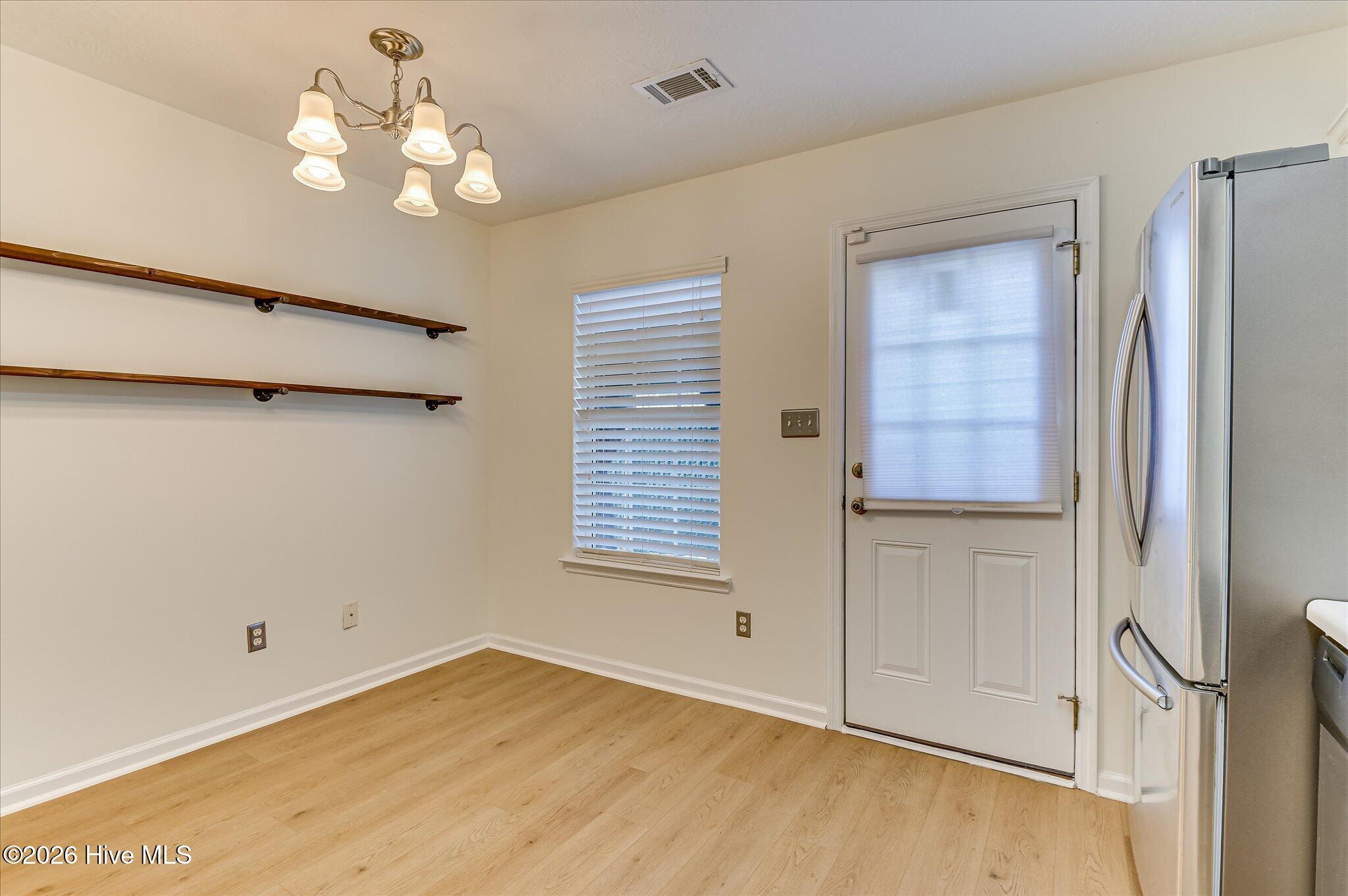 507 Edgecliff Lane Property Photo 16