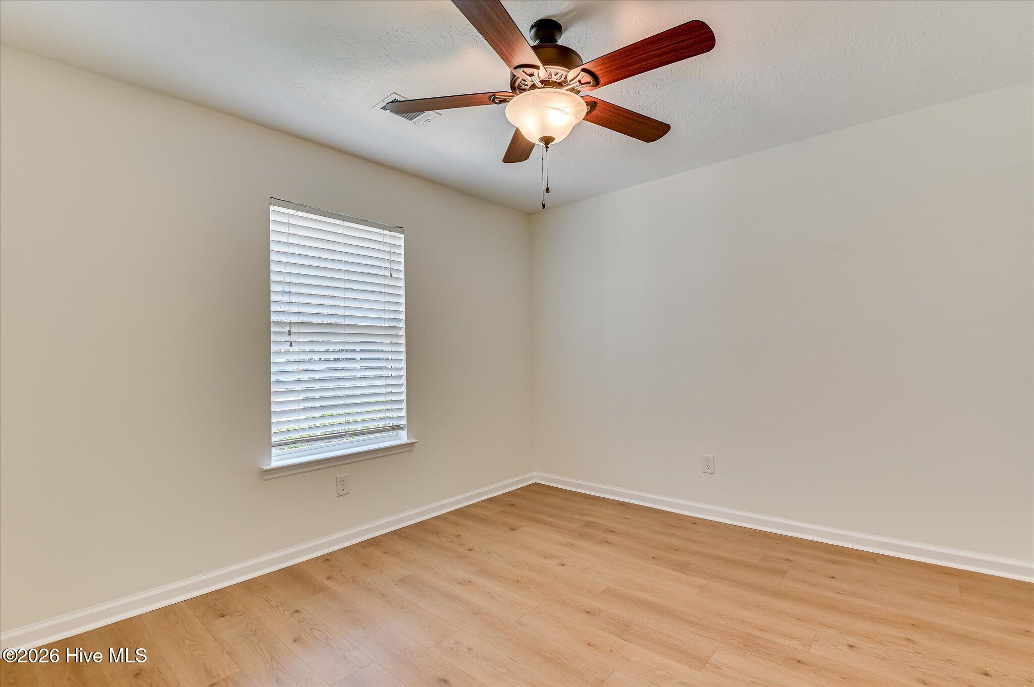 507 Edgecliff Lane Property Photo 27