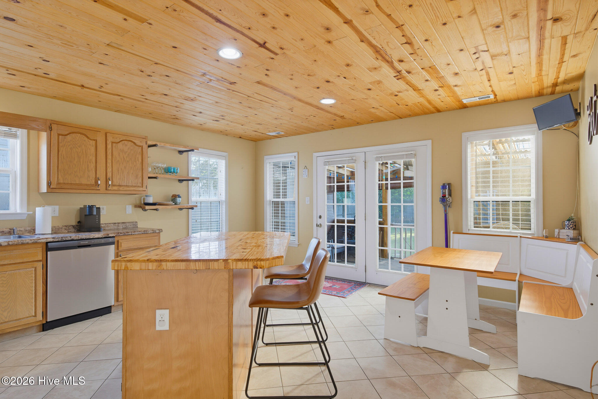 206 Winter Road Property Photo 14