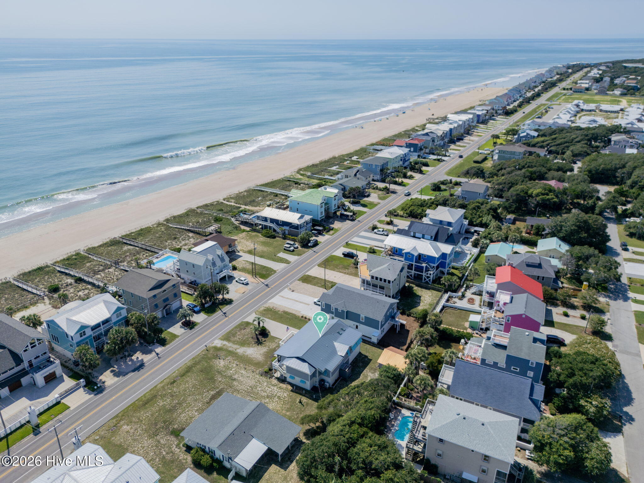 926 Fort Fisher Boulevard S Property Photo 3