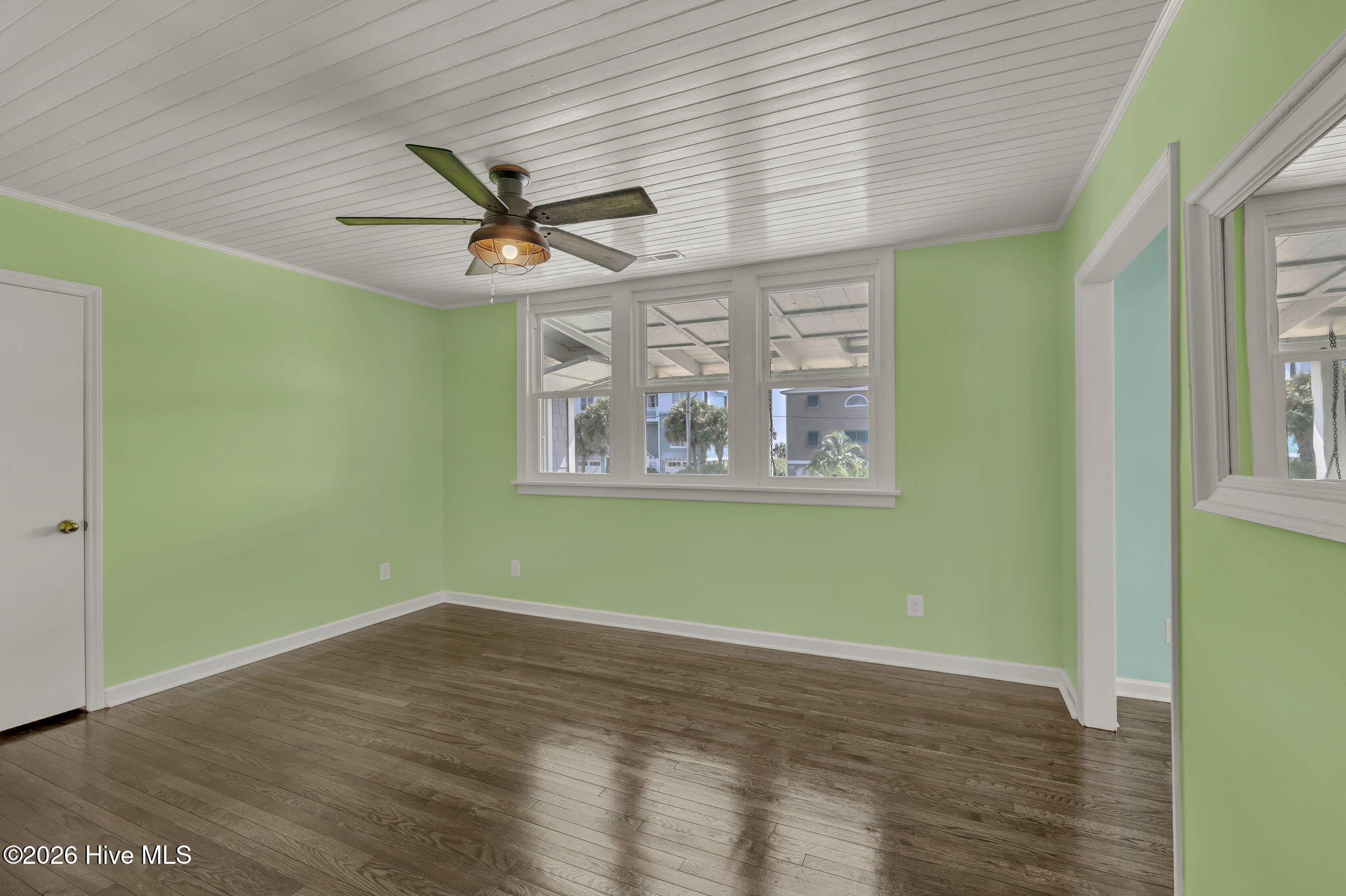 926 Fort Fisher Boulevard S Property Photo 14