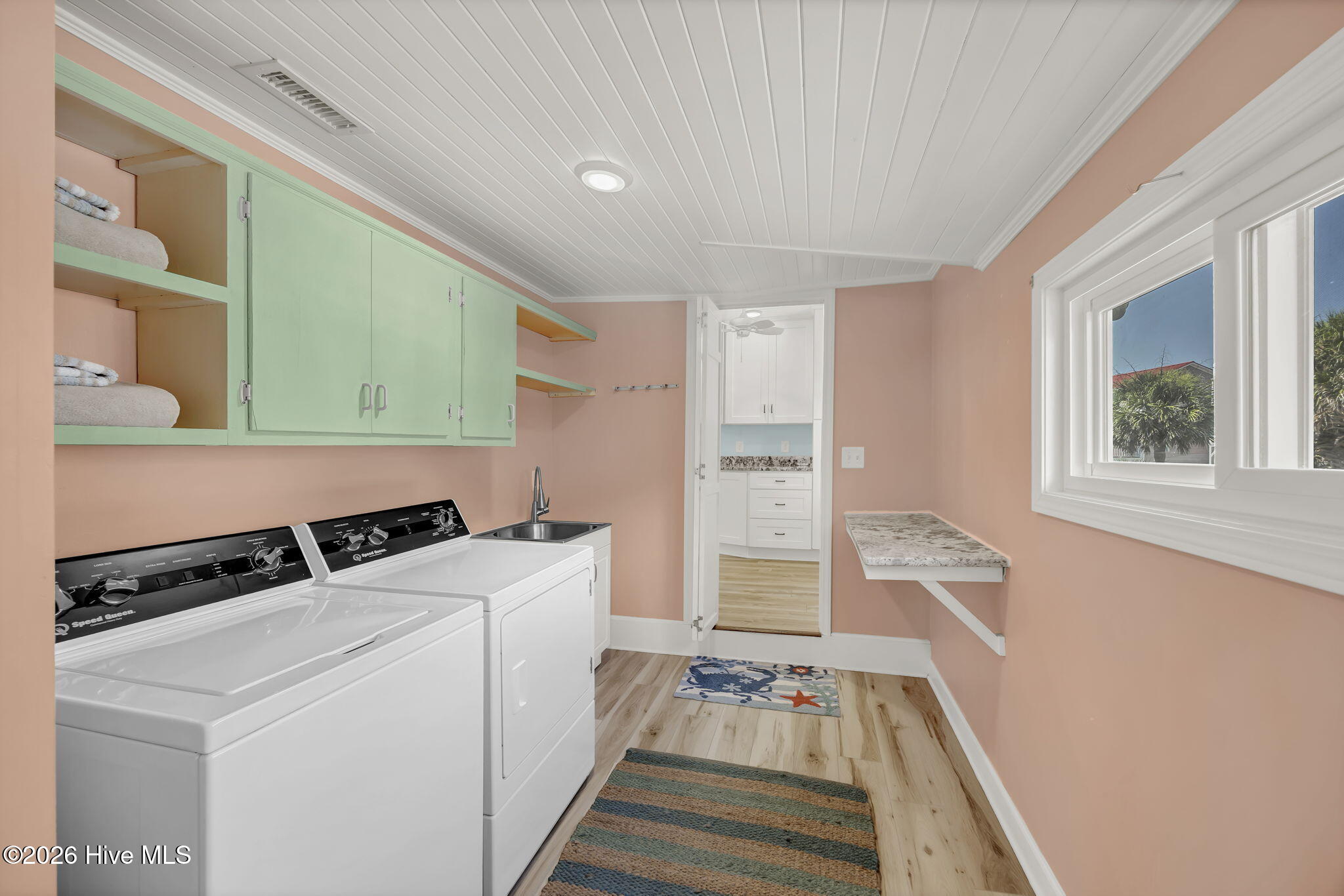 926 Fort Fisher Boulevard S Property Photo 17