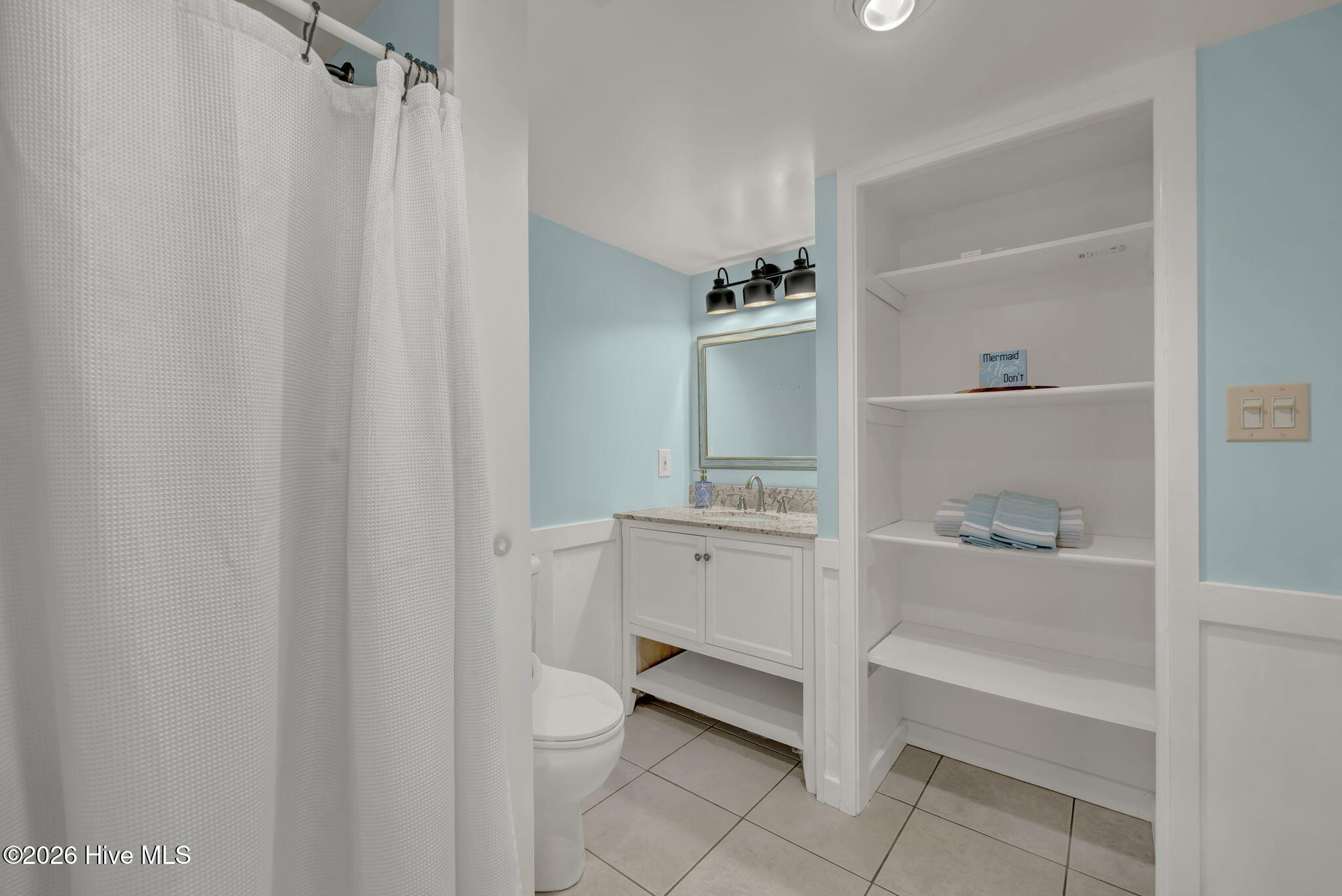 926 Fort Fisher Boulevard S Property Photo 28