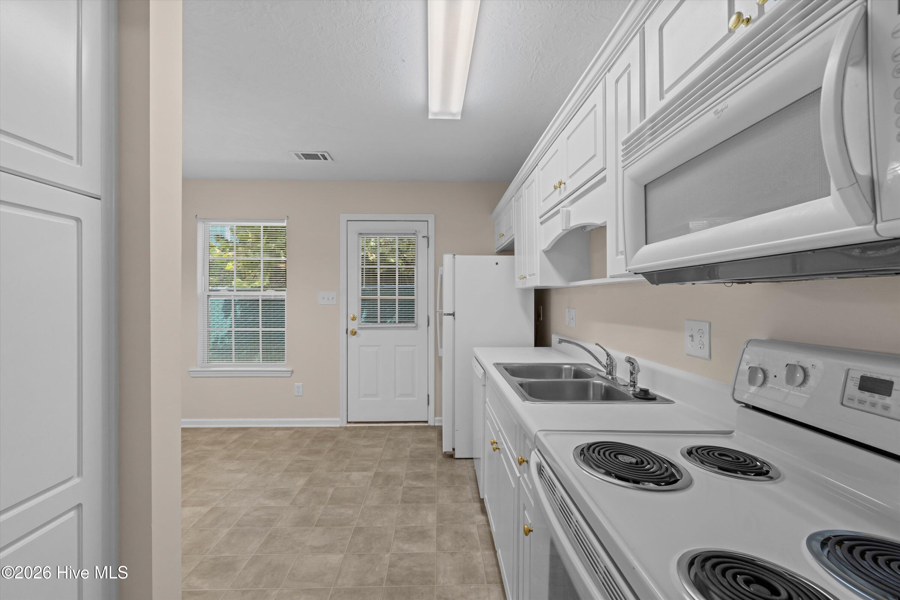 526 Edgecliff Lane Property Photo 21