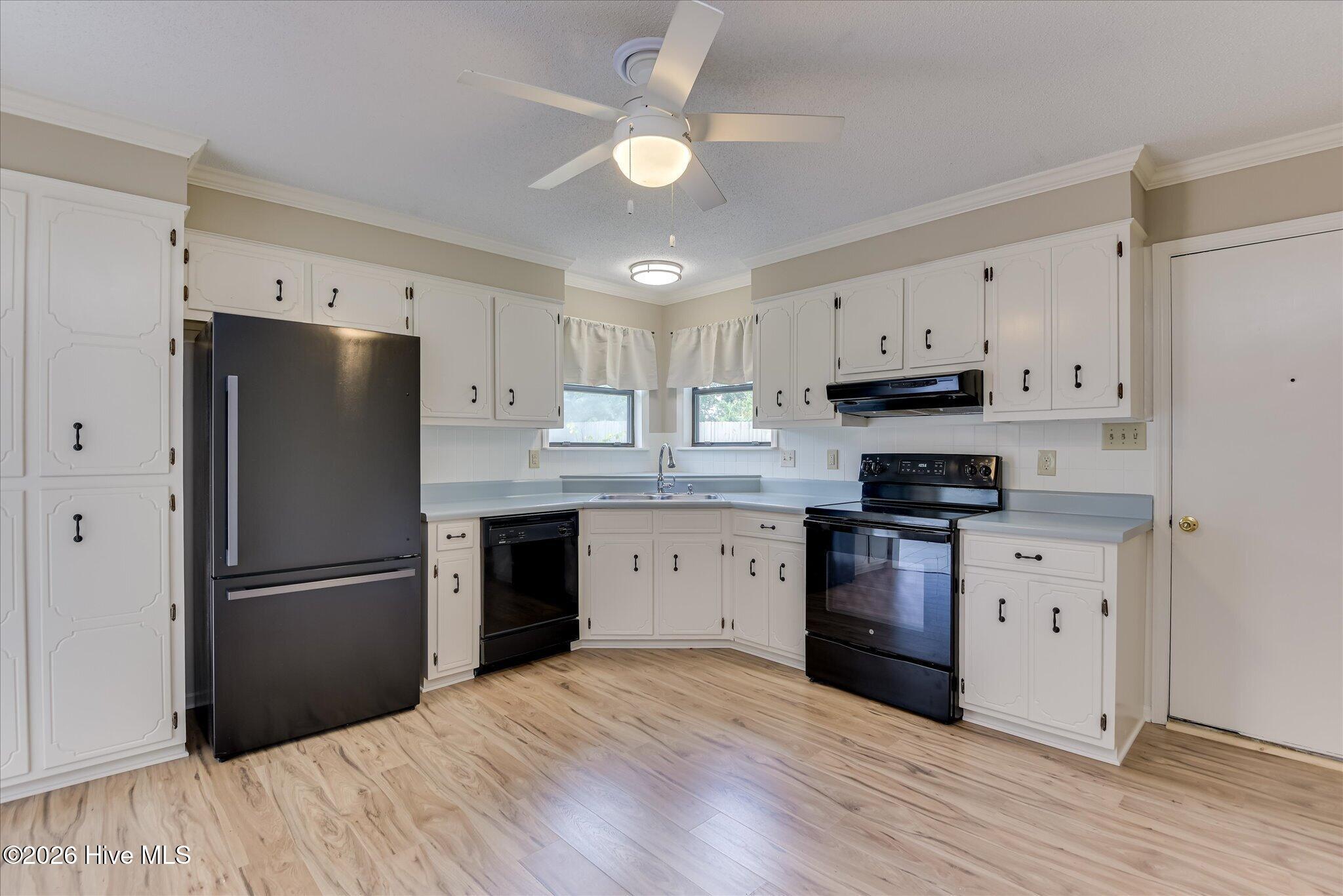 353 Stagecoach Way Property Photo 11