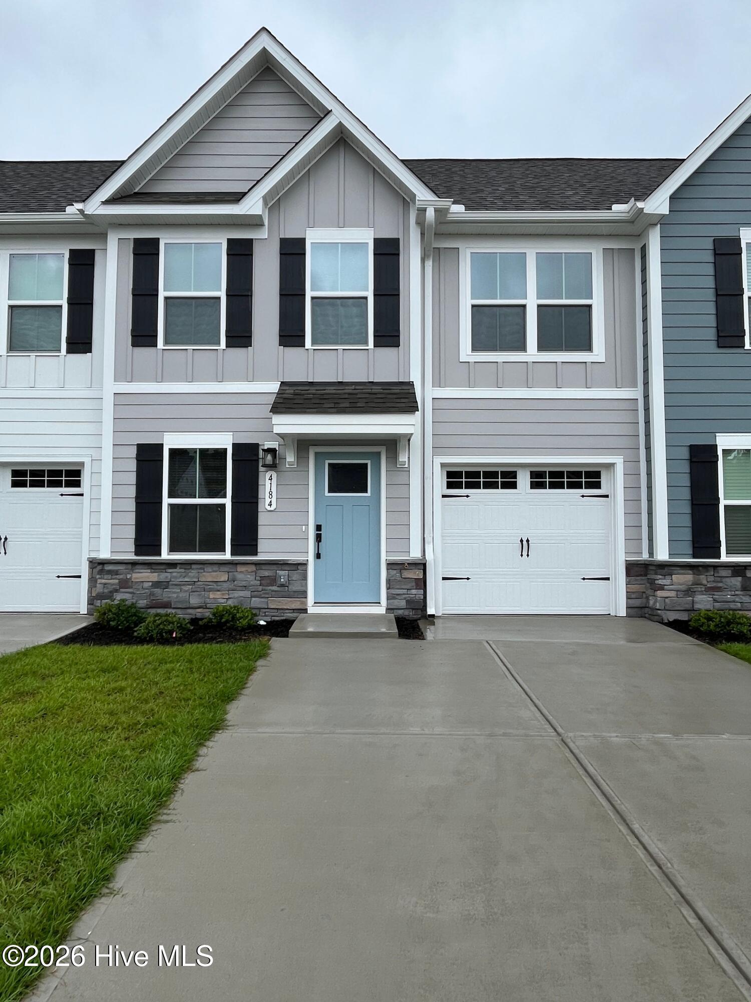 4184 Farmfield Drive Property Photo 1