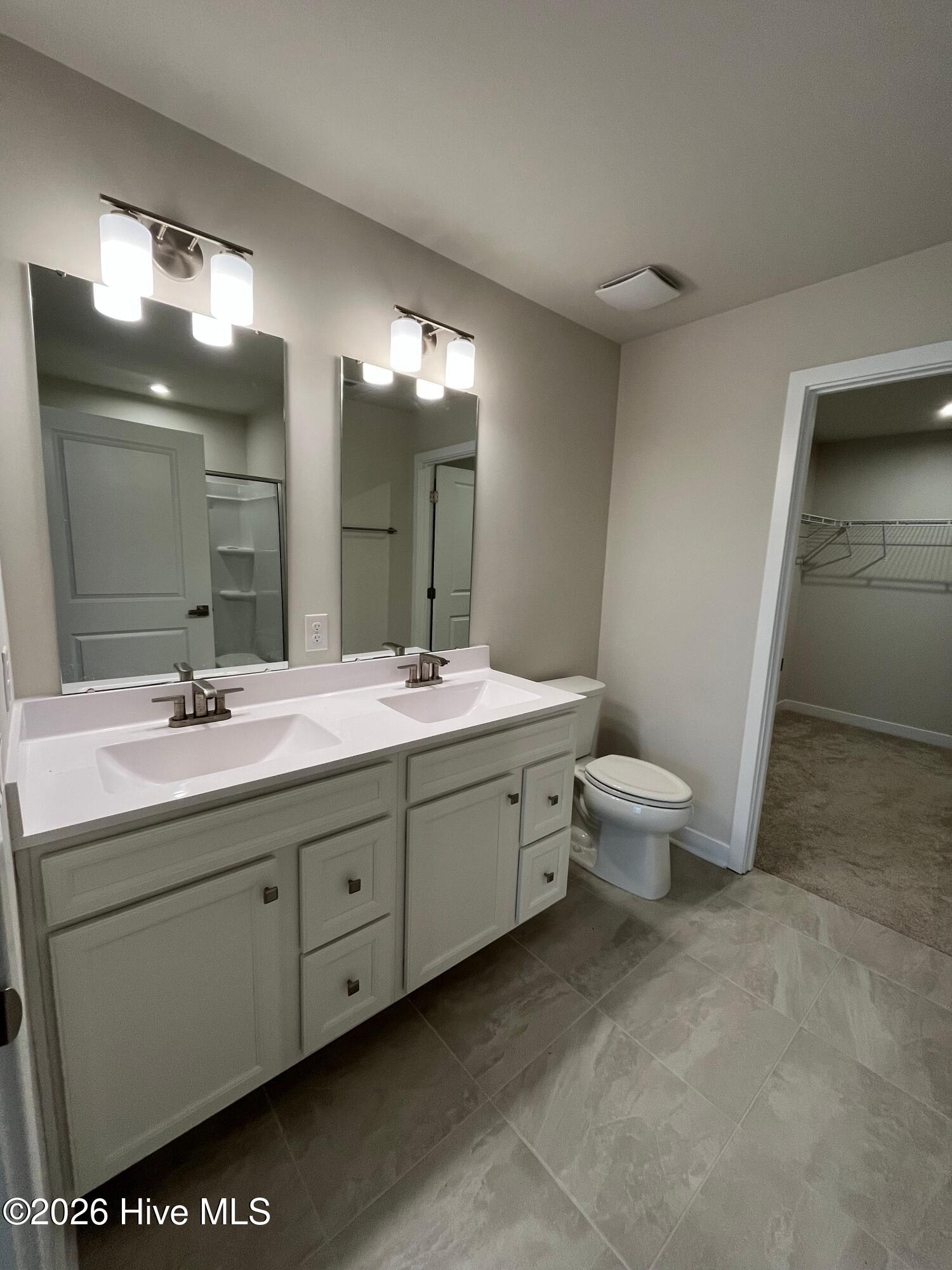 4184 Farmfield Drive Property Photo 11