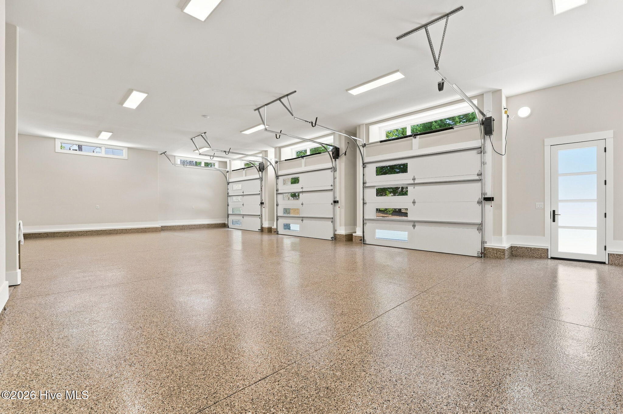 35 Woodenbridge Lane Property Photo 43