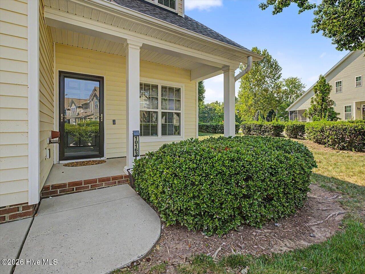 10163 Bessborough Drive Property Photo 5