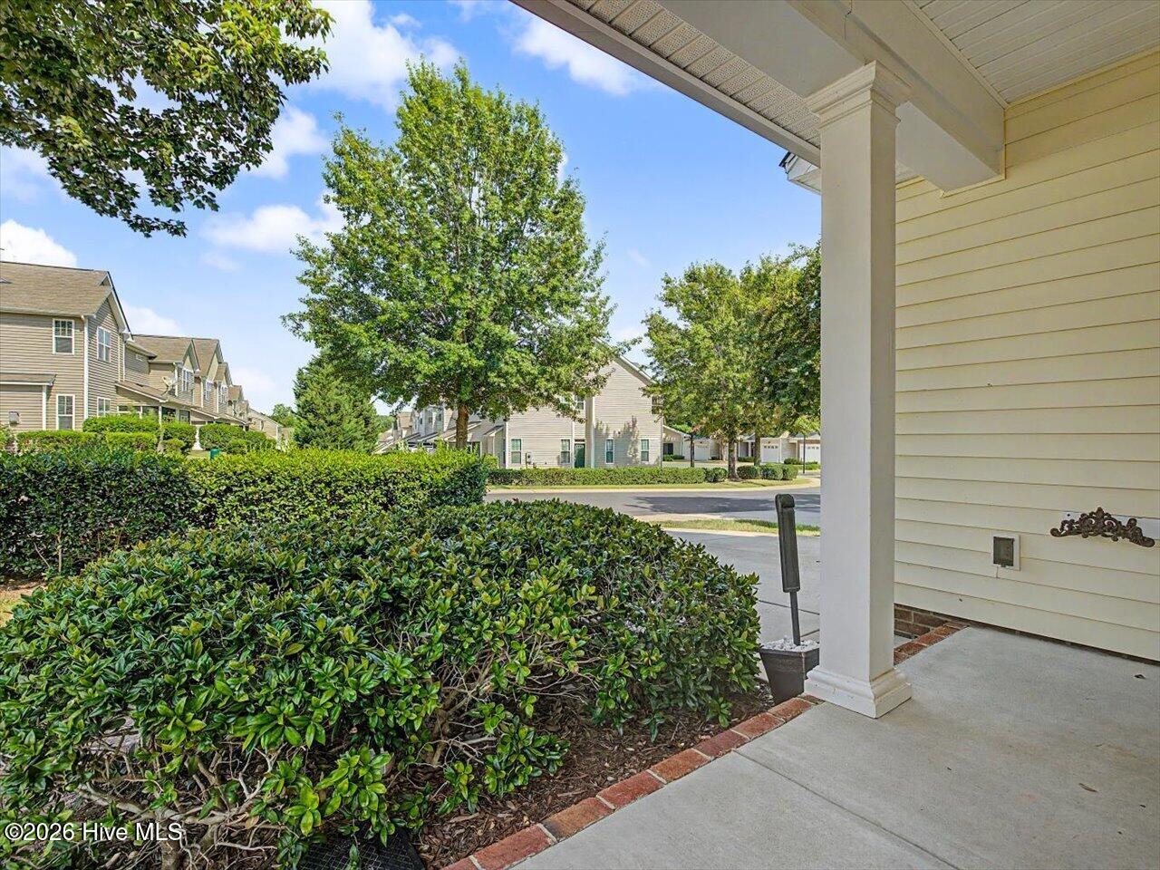10163 Bessborough Drive Property Photo 7