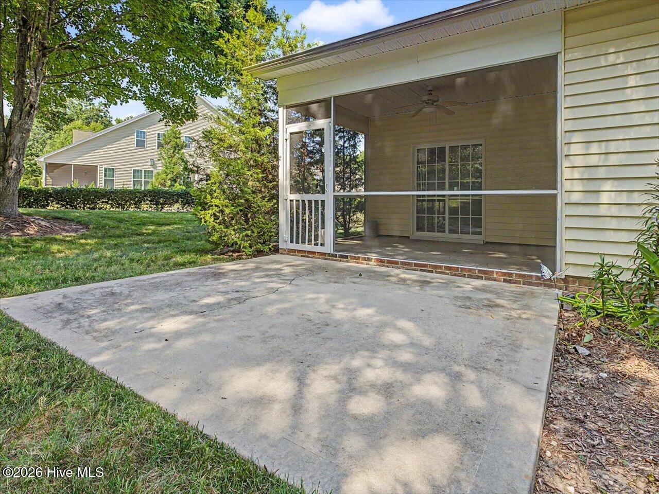10163 Bessborough Drive Property Photo 17