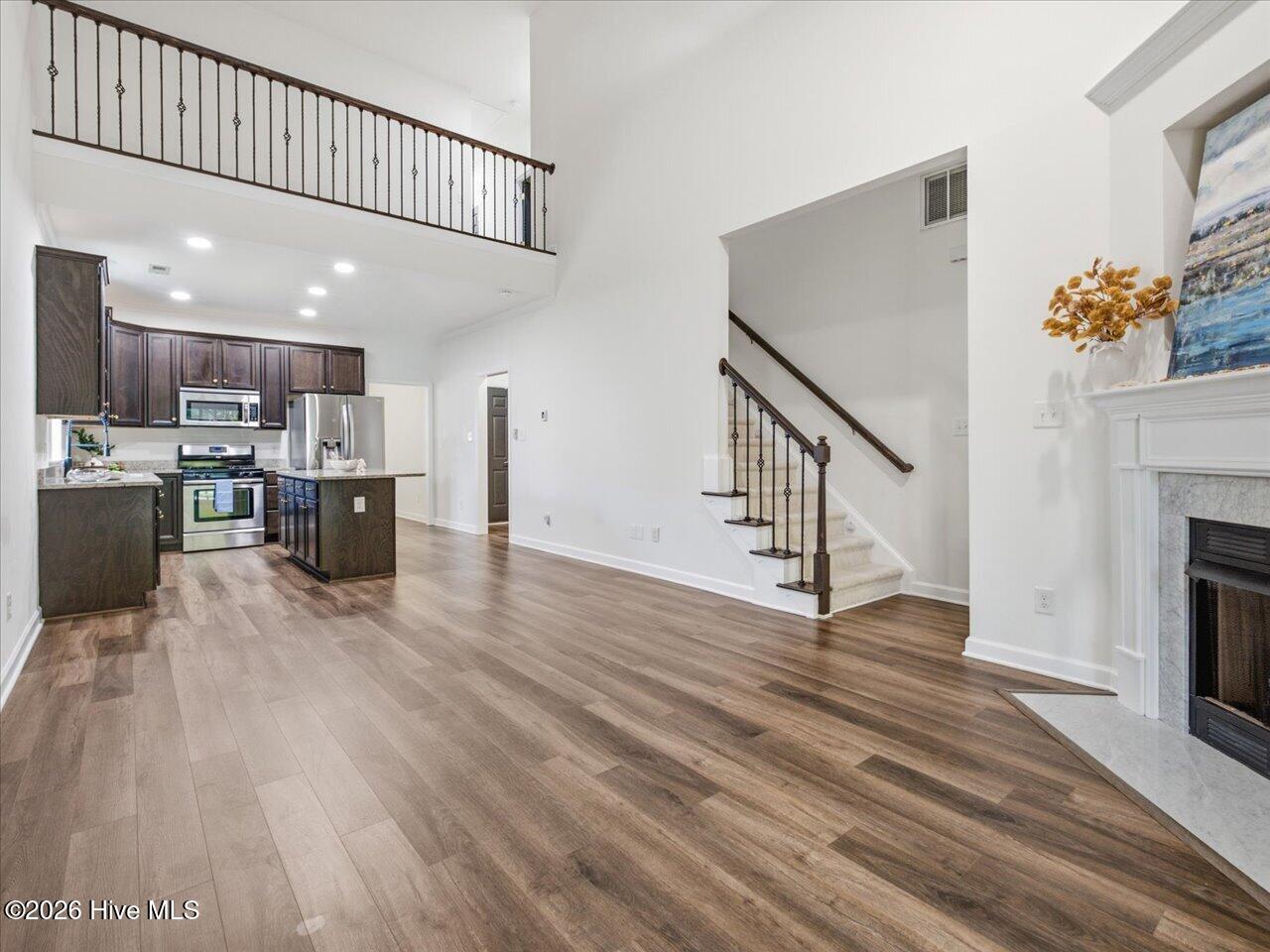 10163 Bessborough Drive Property Photo 18