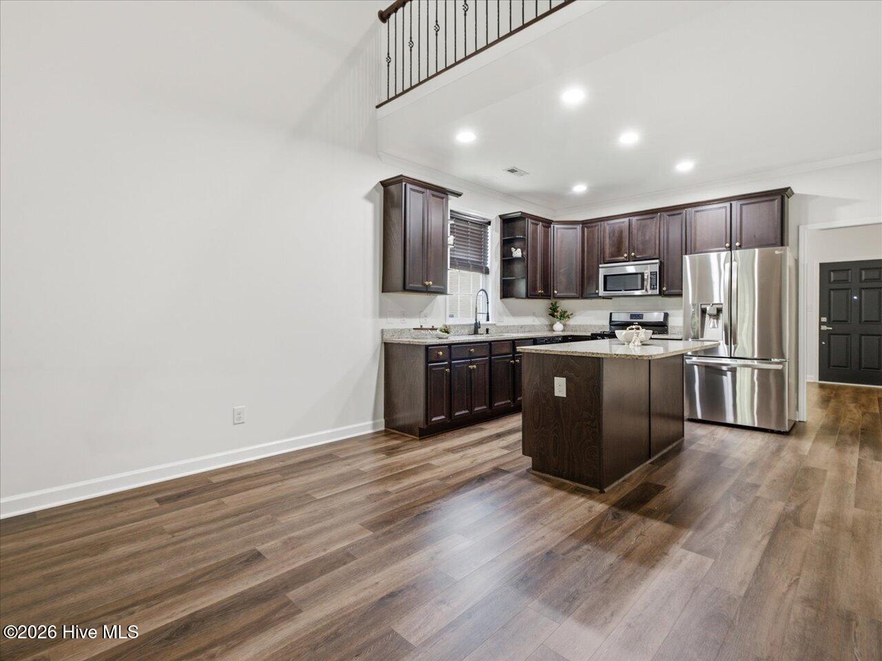 10163 Bessborough Drive Property Photo 19