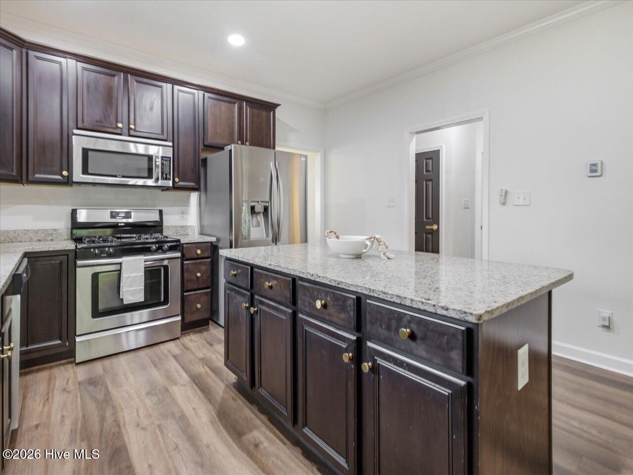 10163 Bessborough Drive Property Photo 25