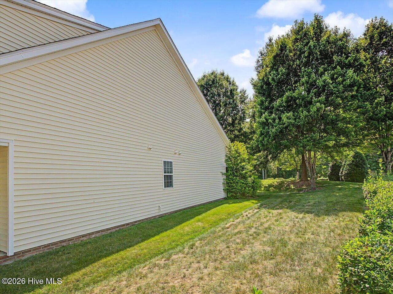 10163 Bessborough Drive Property Photo 58