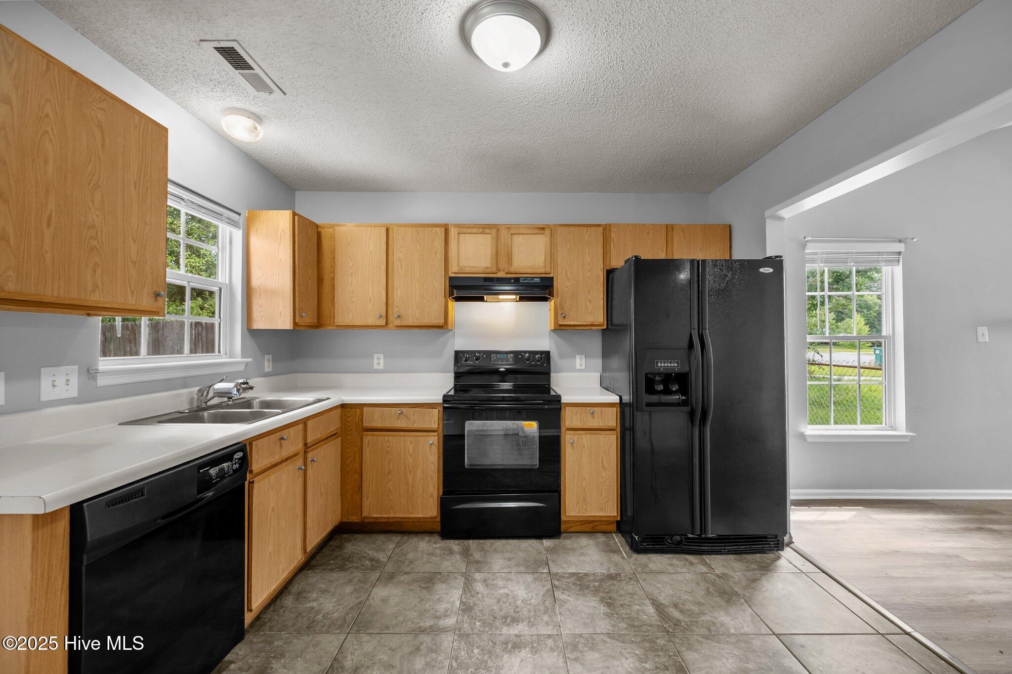1087 W Pueblo Drive Property Photo 11