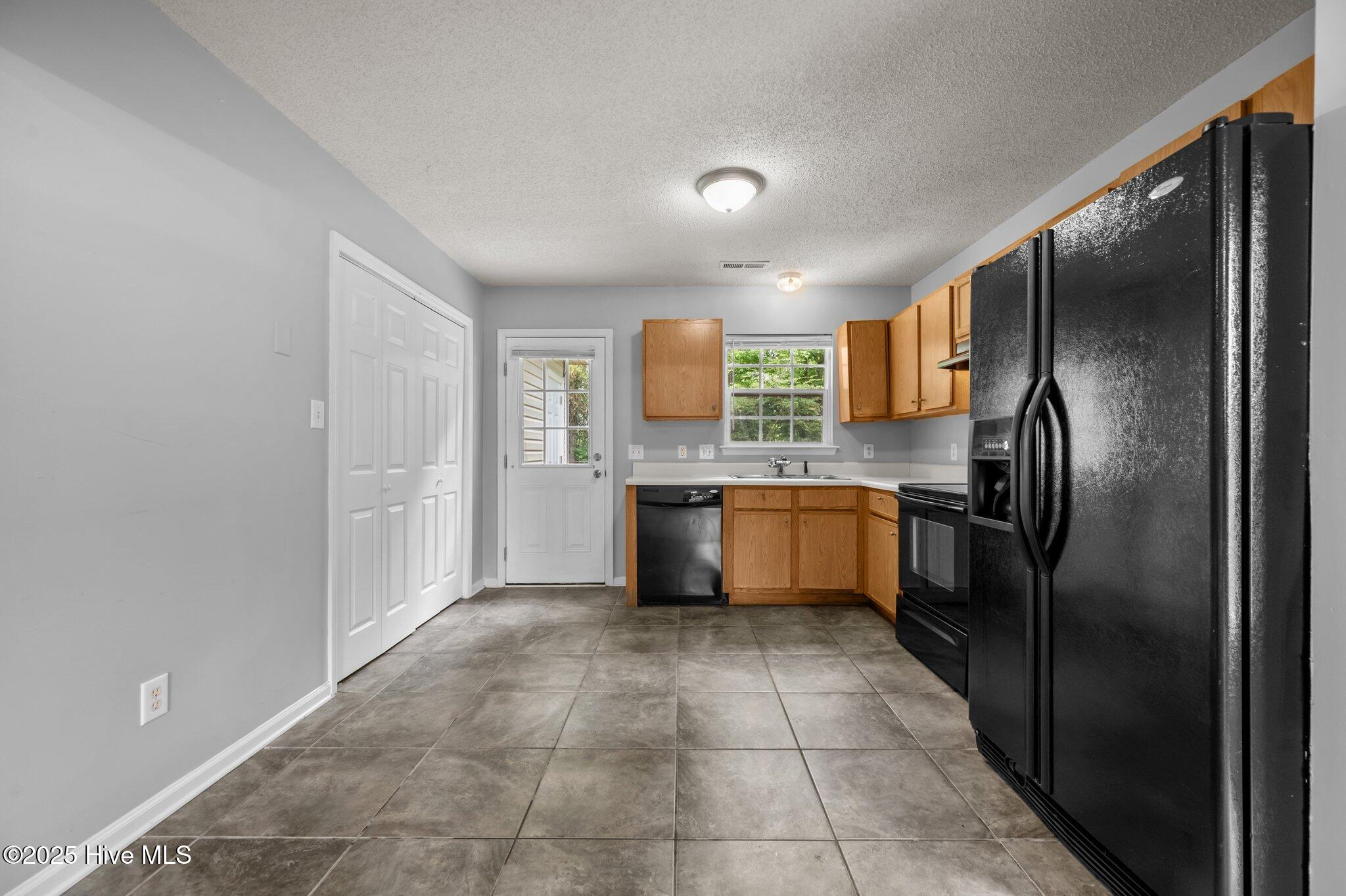 1087 W Pueblo Drive Property Photo 15