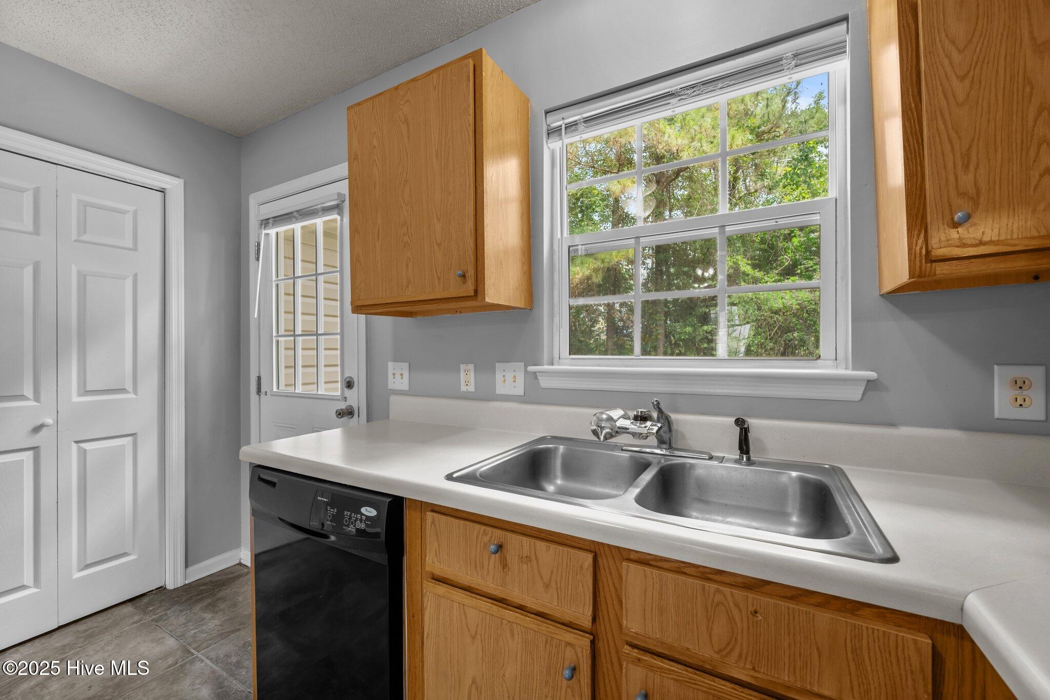 1087 W Pueblo Drive Property Photo 17