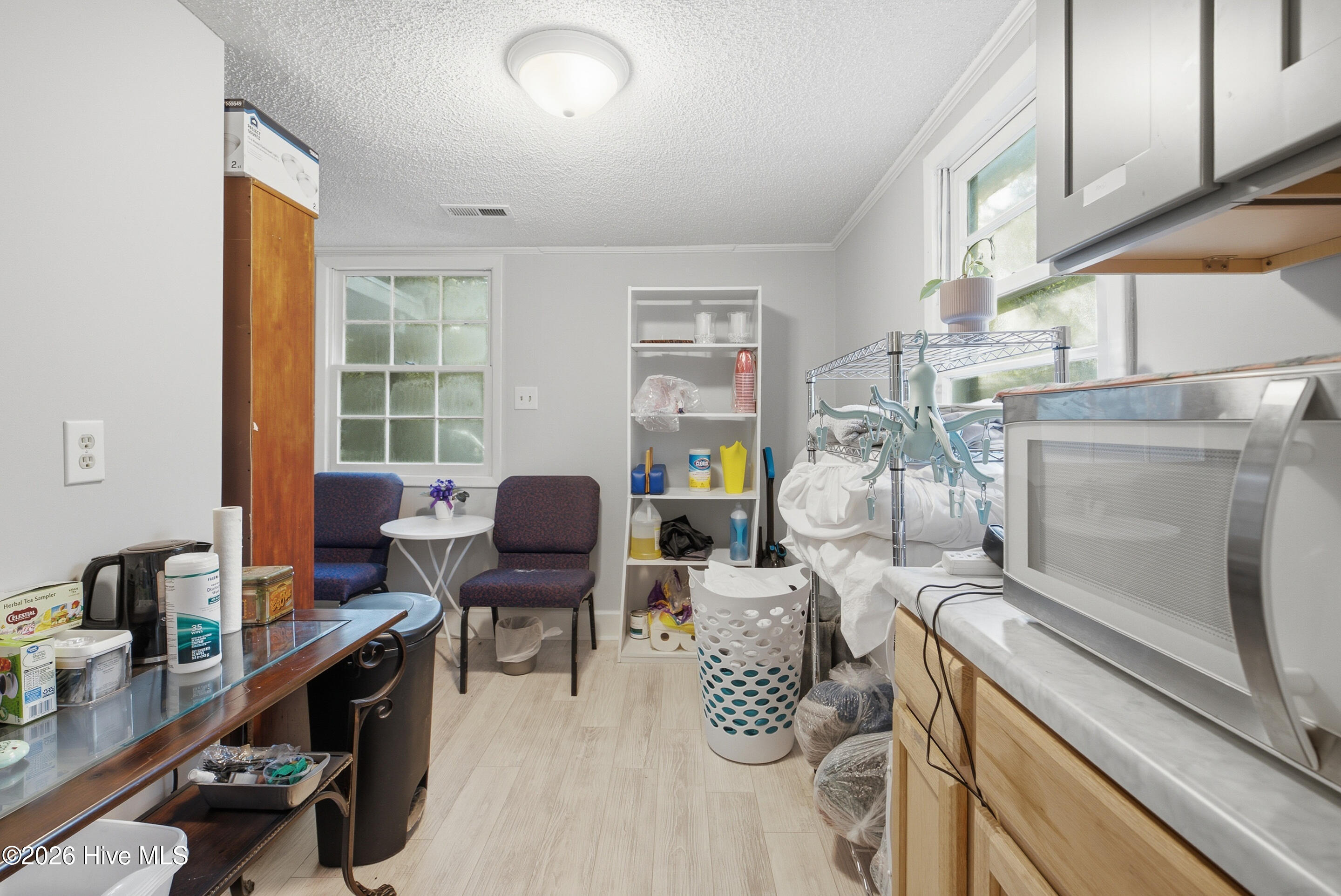 1330 N Howe Street Property Photo 16