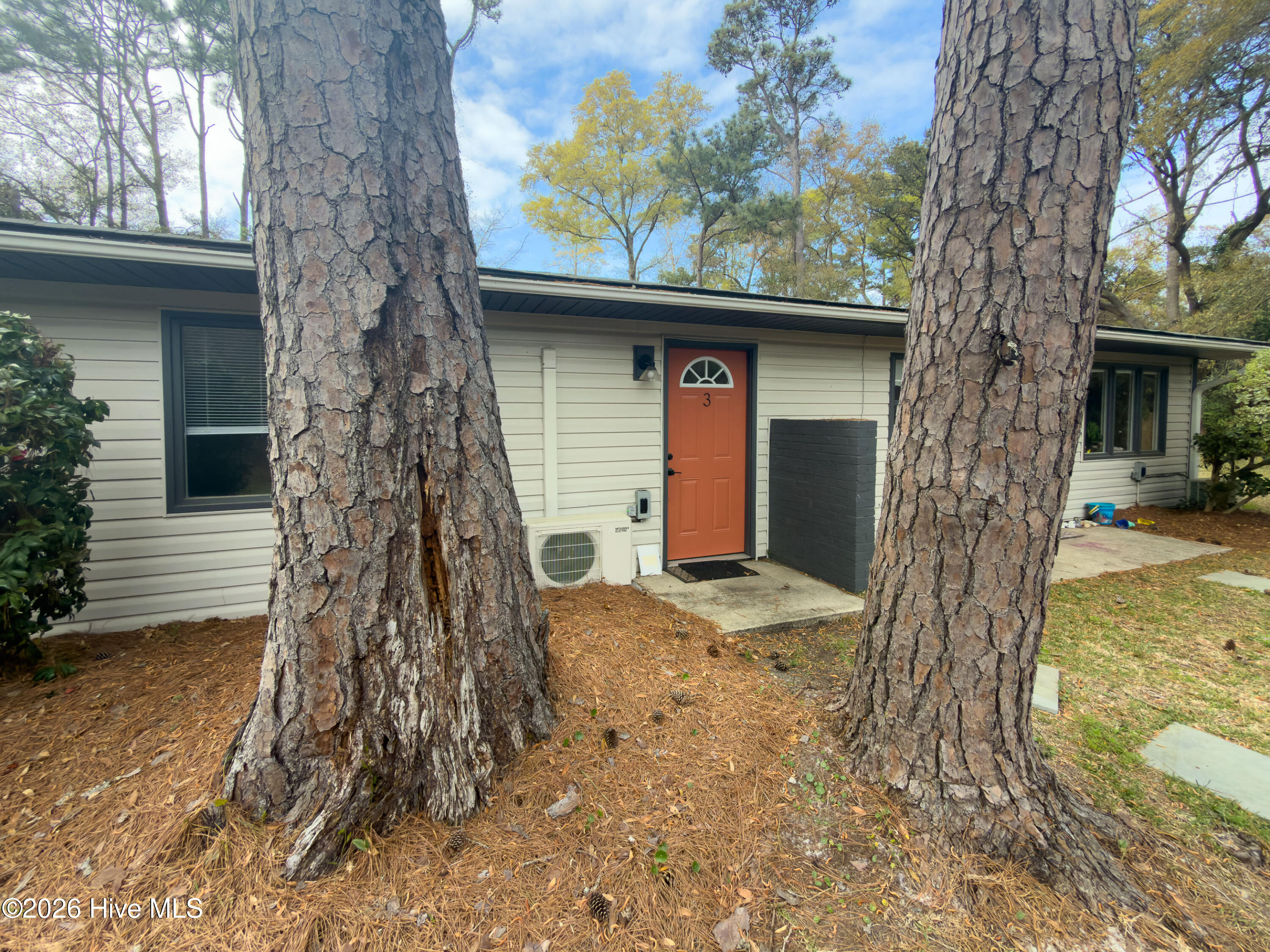 1330 N Howe Street Property Photo 28