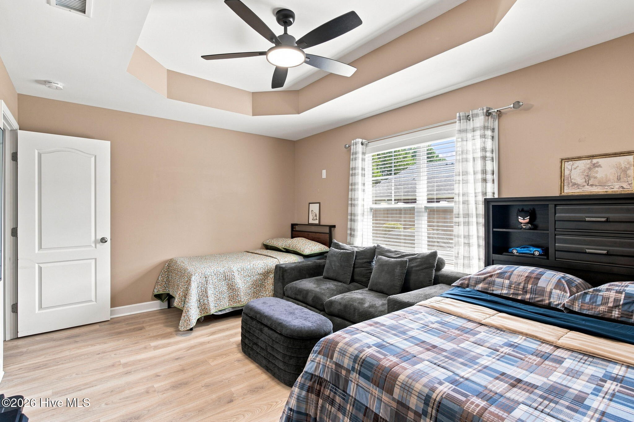 1074 Bridgeport Way Property Photo 29