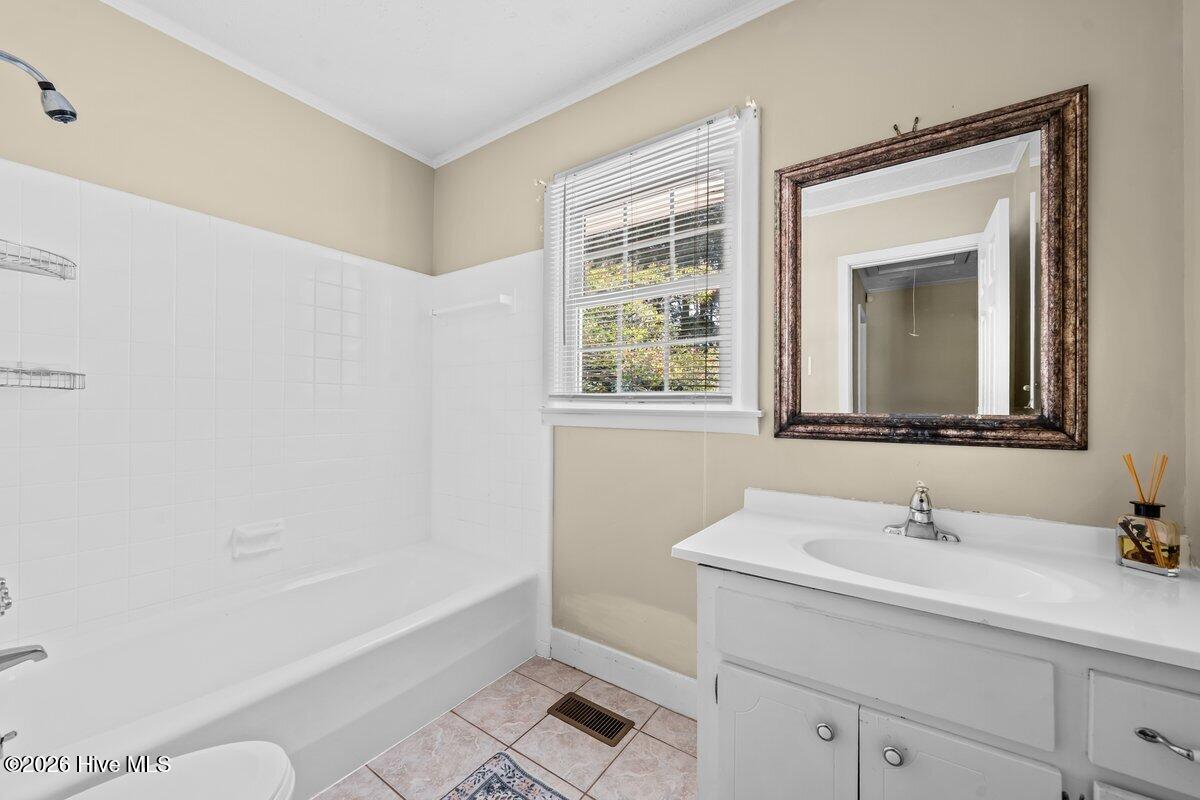 1003 Robinwood Road Property Photo 27