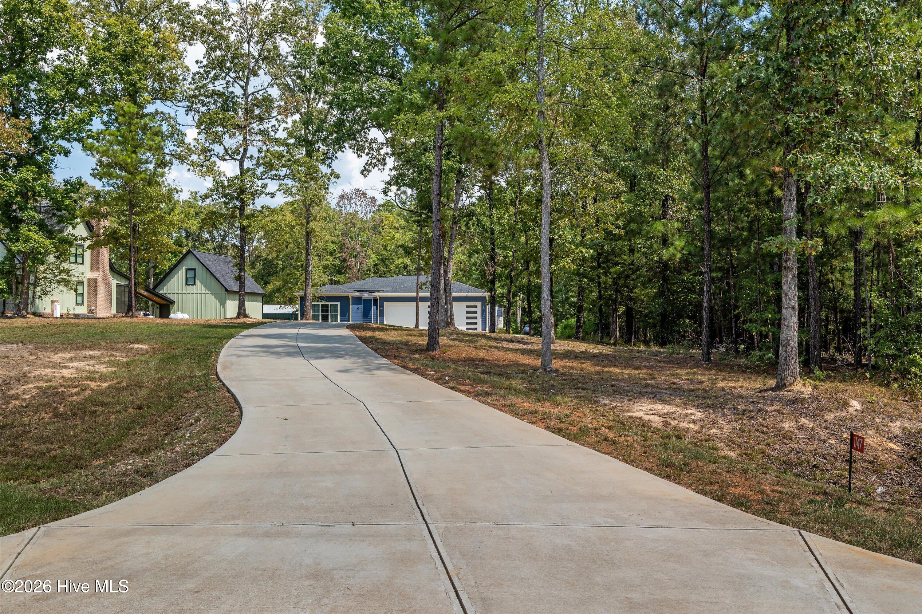 1147 Folly Run Drive Property Photo 4