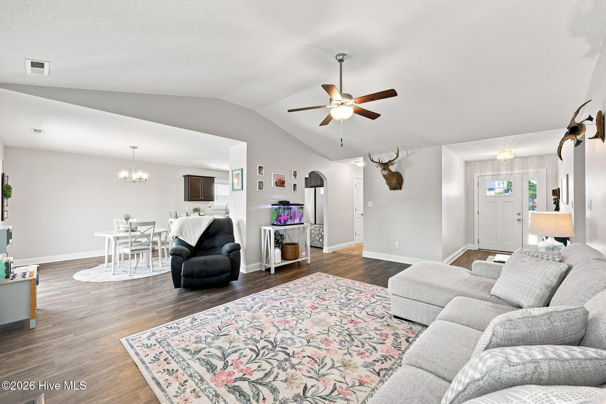 124 Village Creek Drive Property Photo 4