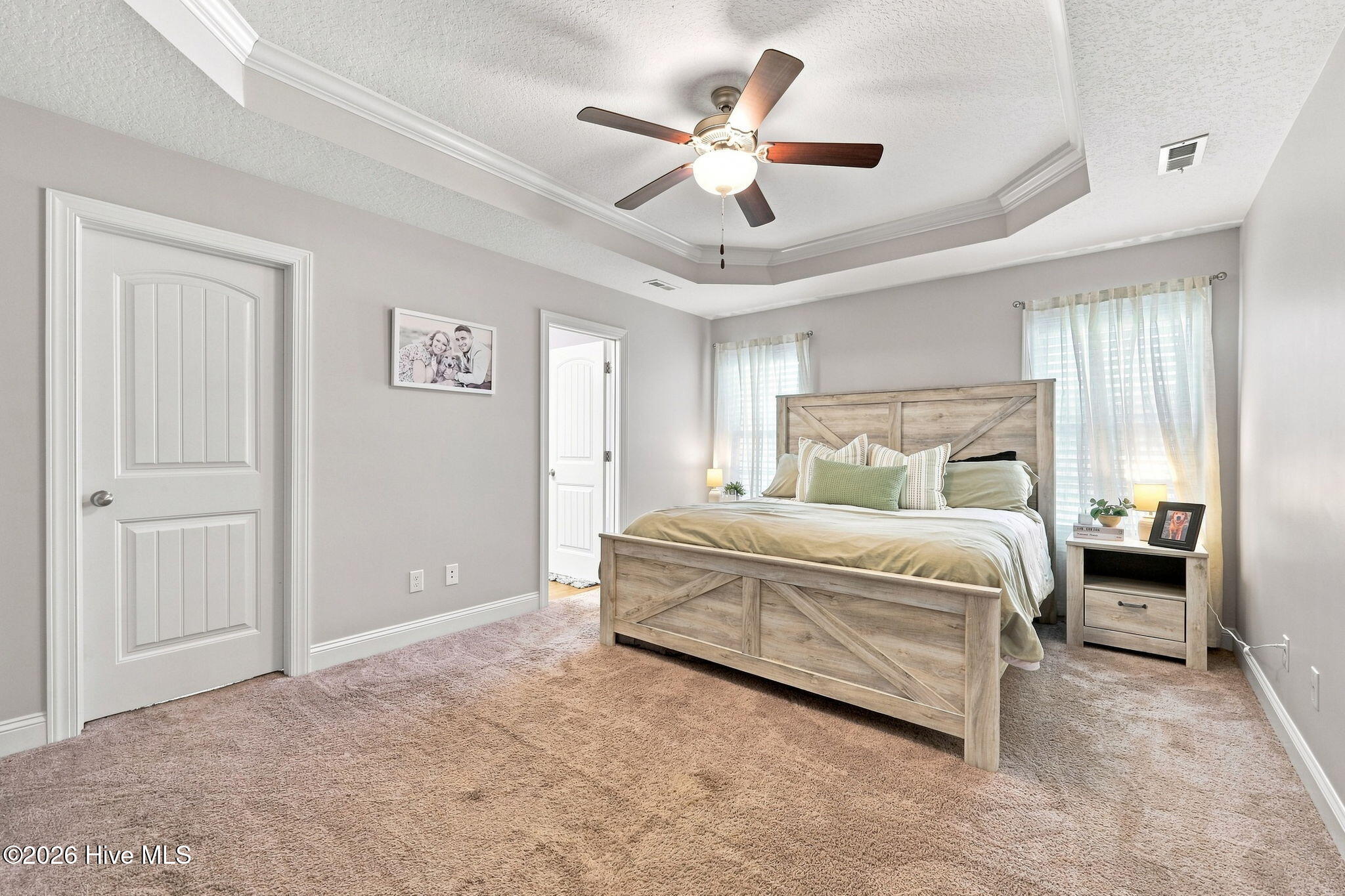 124 Village Creek Drive Property Photo 12