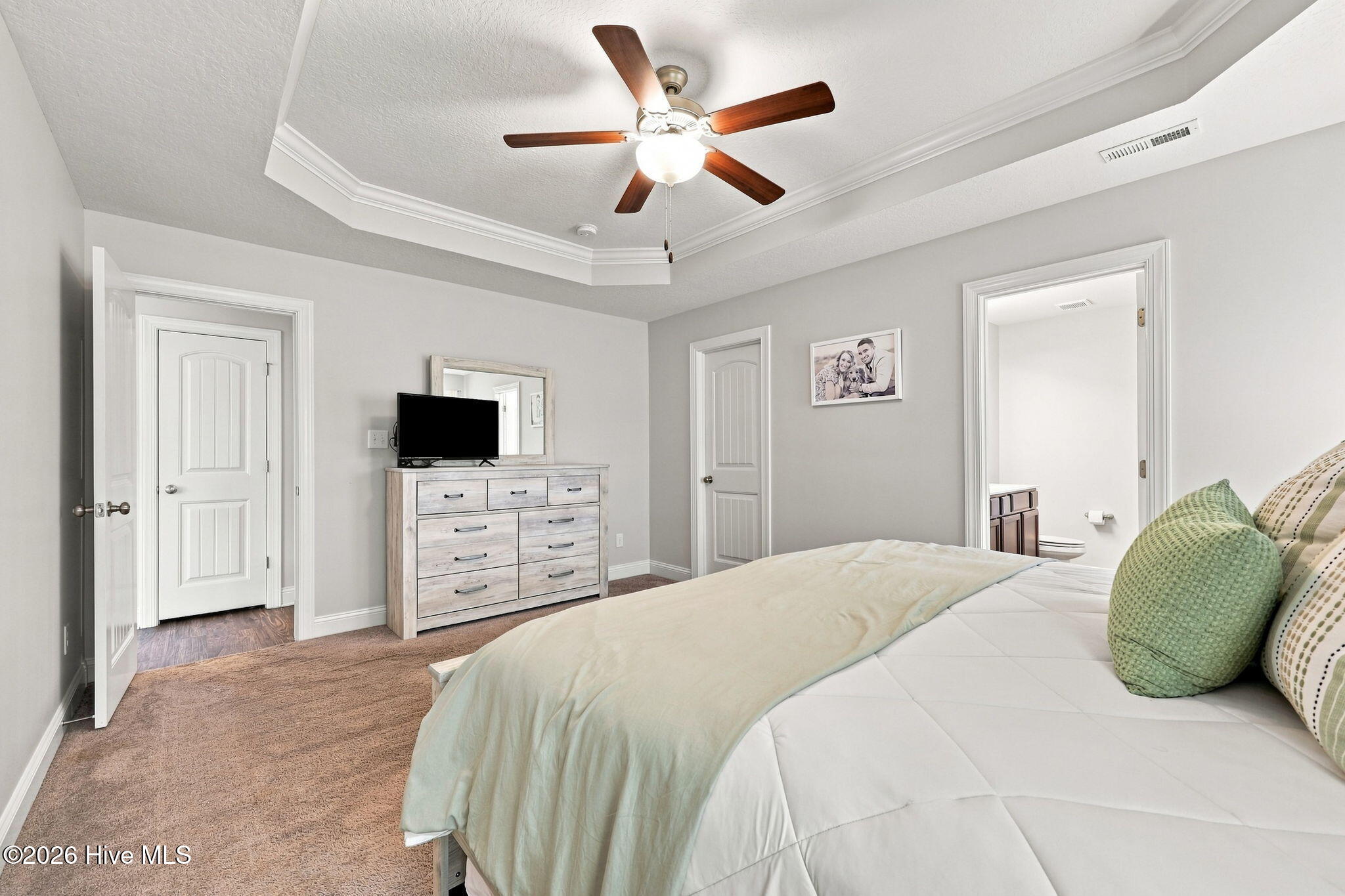 124 Village Creek Drive Property Photo 13