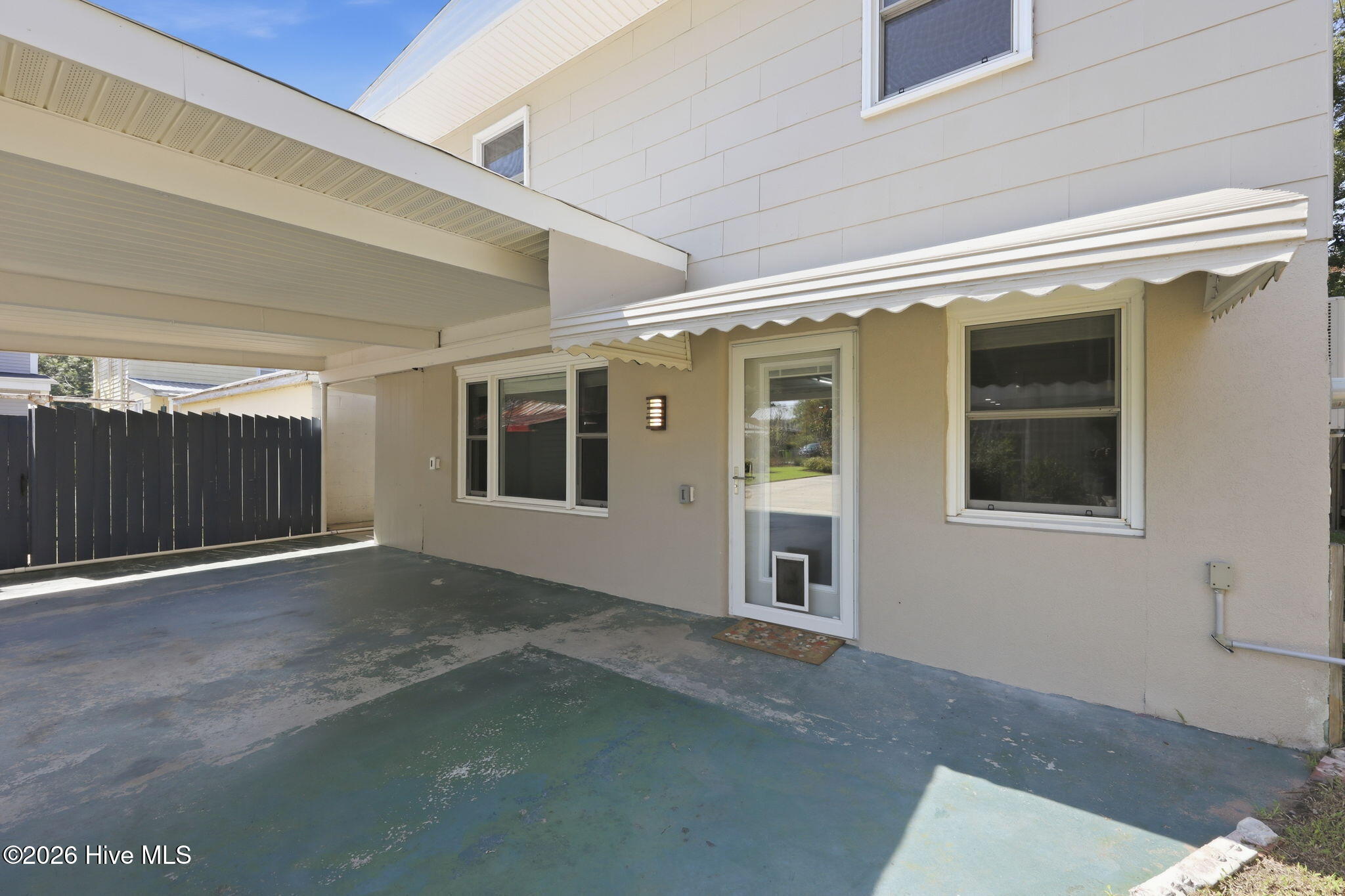 1307/1305 N Pasteur Street Property Photo 7