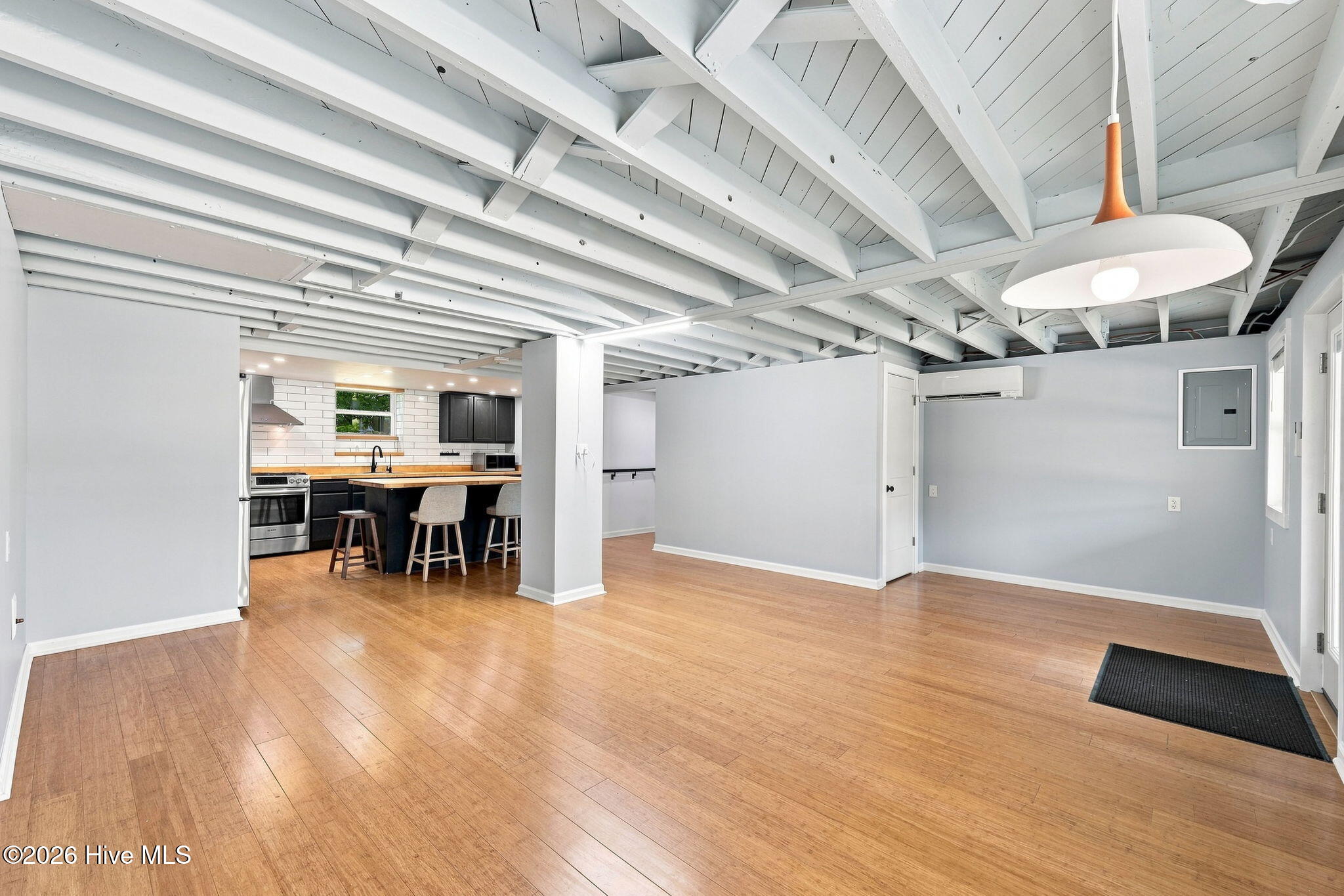1307/1305 N Pasteur Street Property Photo 11
