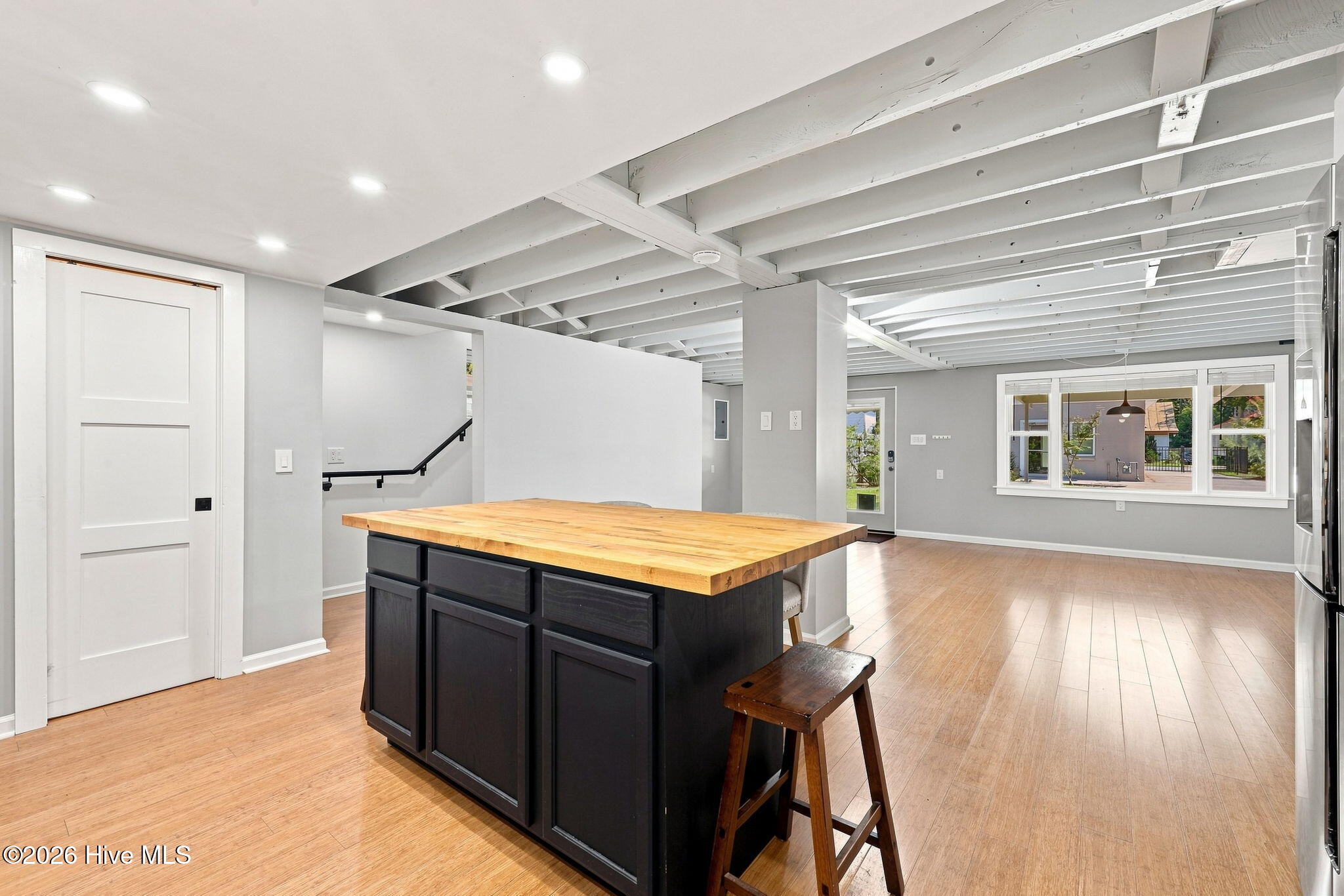 1307/1305 N Pasteur Street Property Photo 14