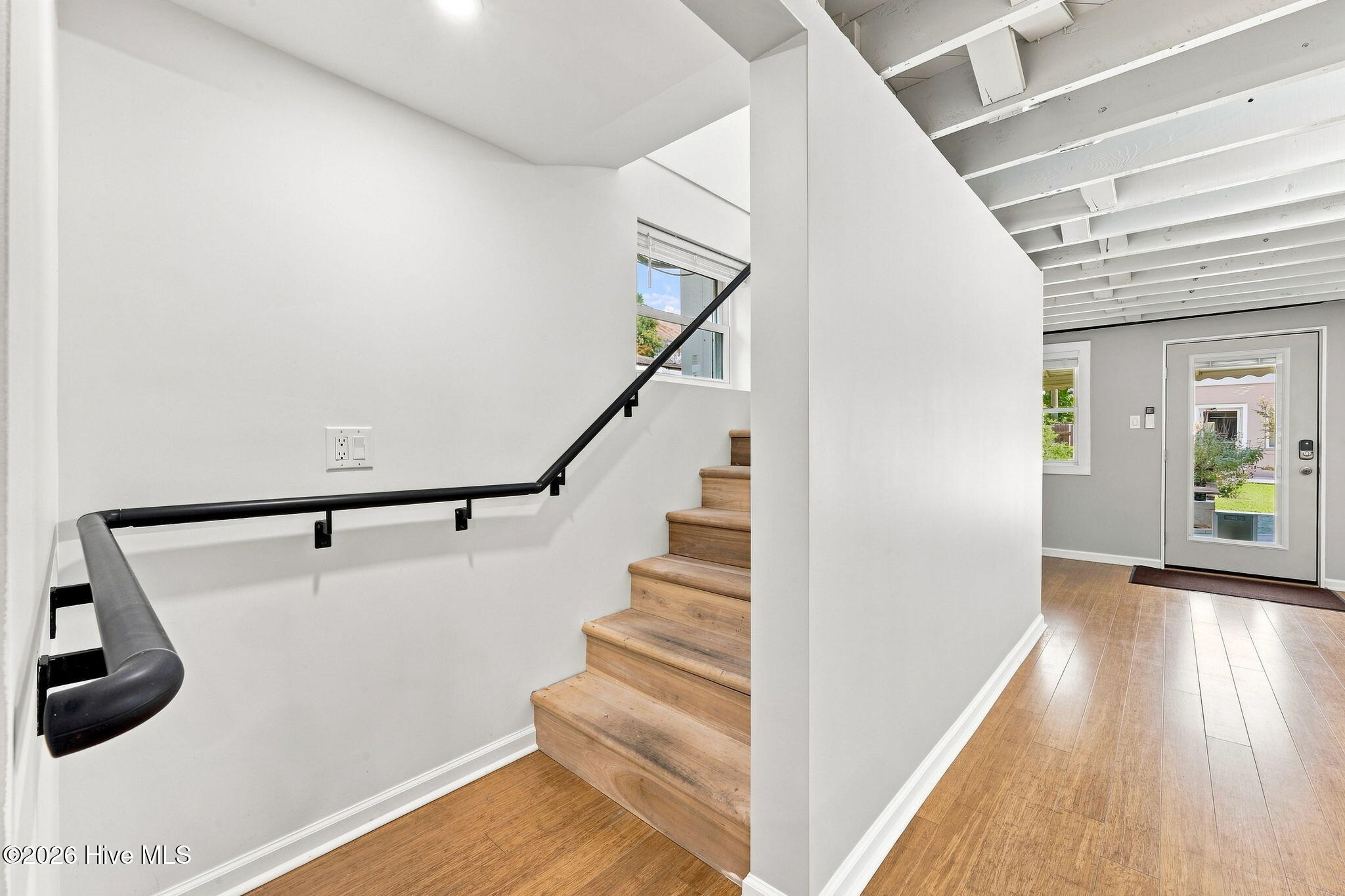 1307/1305 N Pasteur Street Property Photo 17