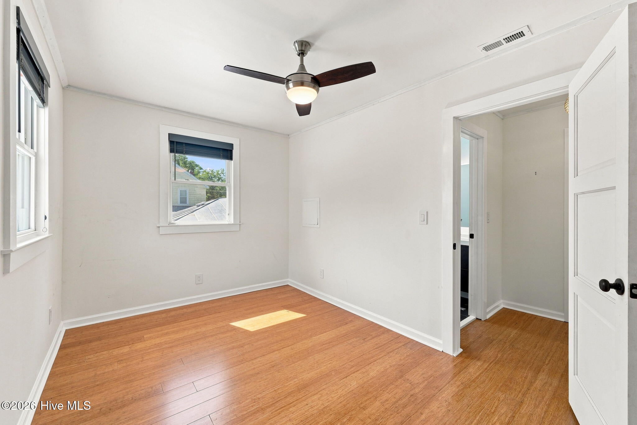 1307/1305 N Pasteur Street Property Photo 21