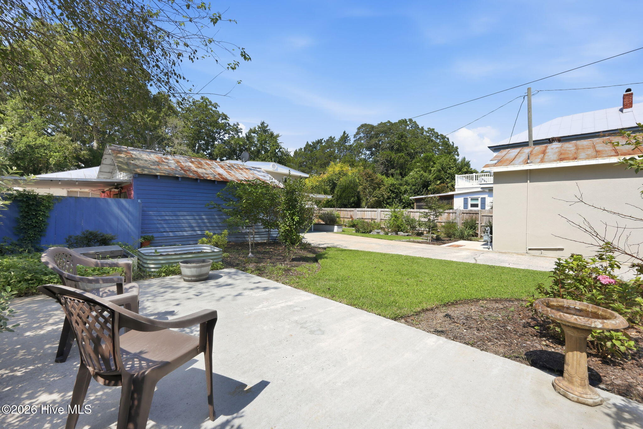 1307/1305 N Pasteur Street Property Photo 31
