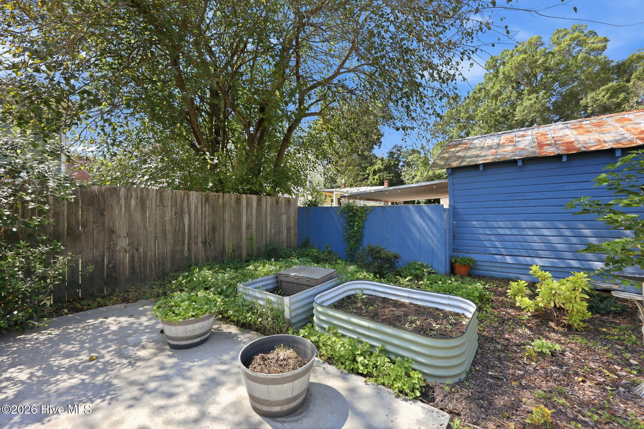 1307/1305 N Pasteur Street Property Photo 33