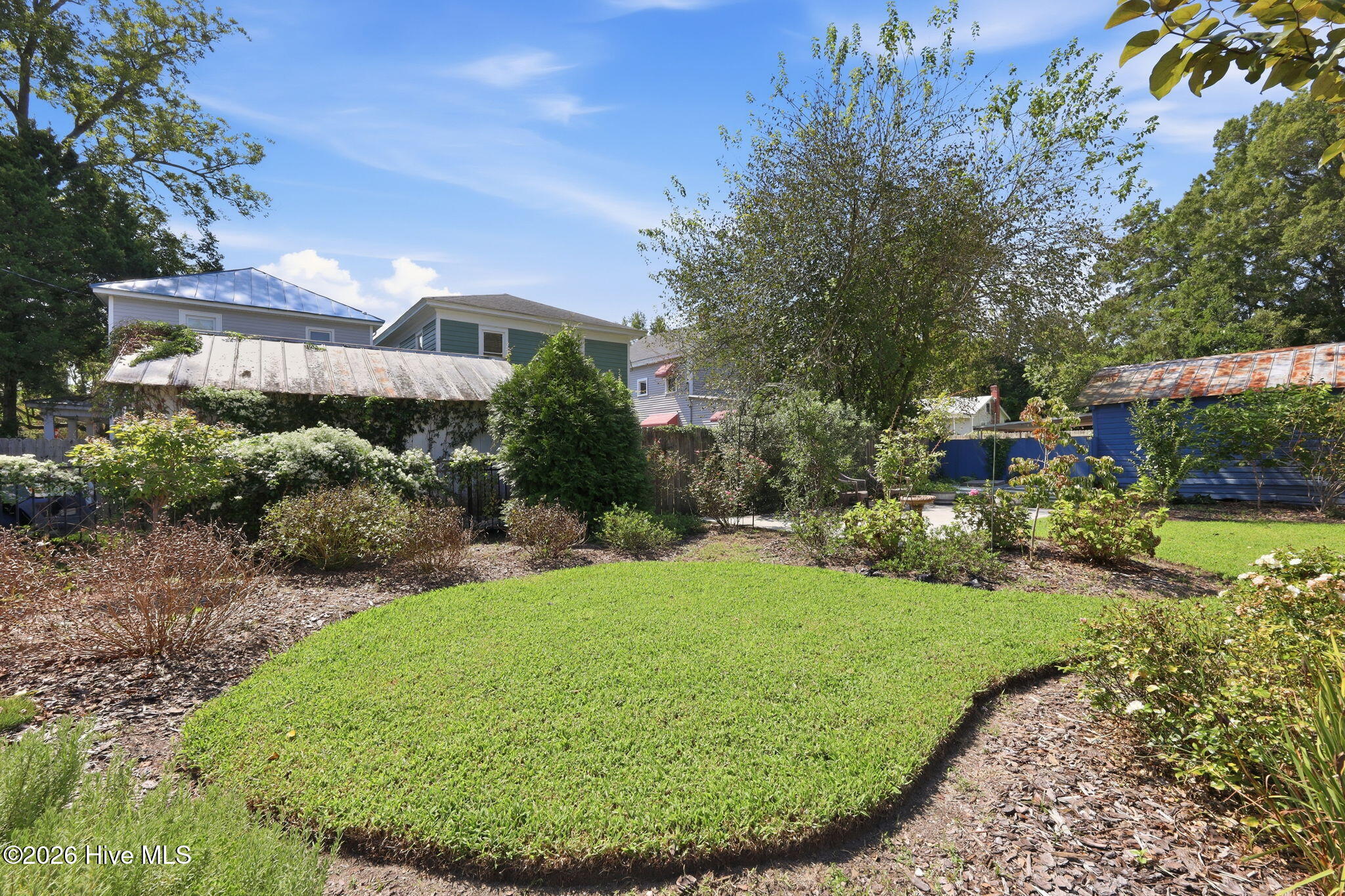 1307/1305 N Pasteur Street Property Photo 34