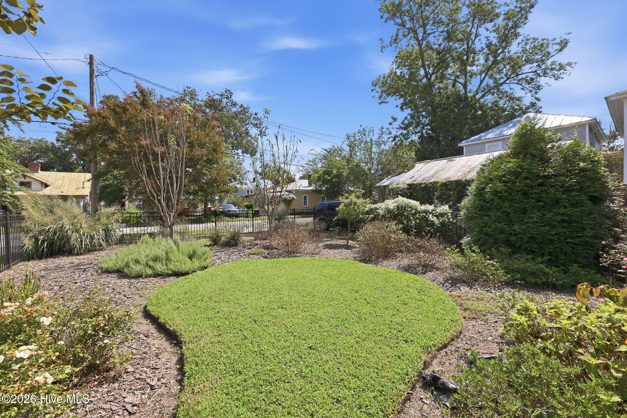1307/1305 N Pasteur Street Property Photo 35